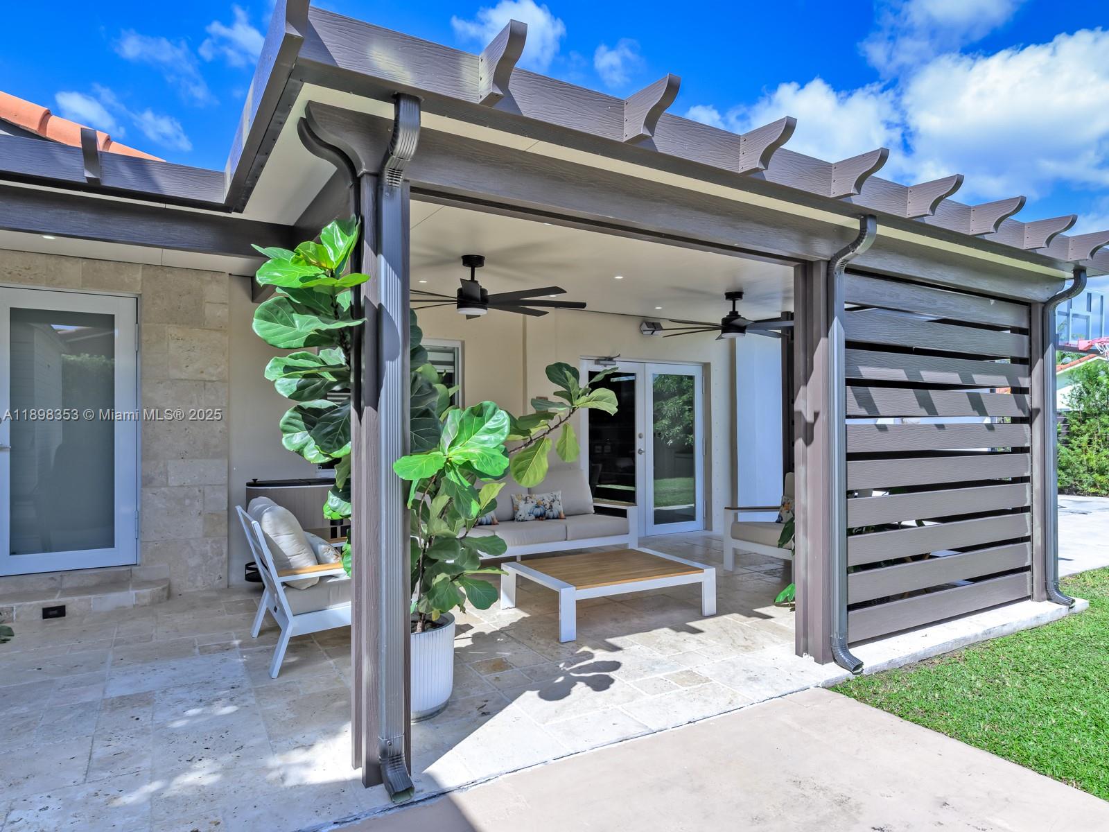 Miami, Florida, 33175, United States, 4 Bedrooms Bedrooms, ,2 BathroomsBathrooms,Residential,For Sale,1979447