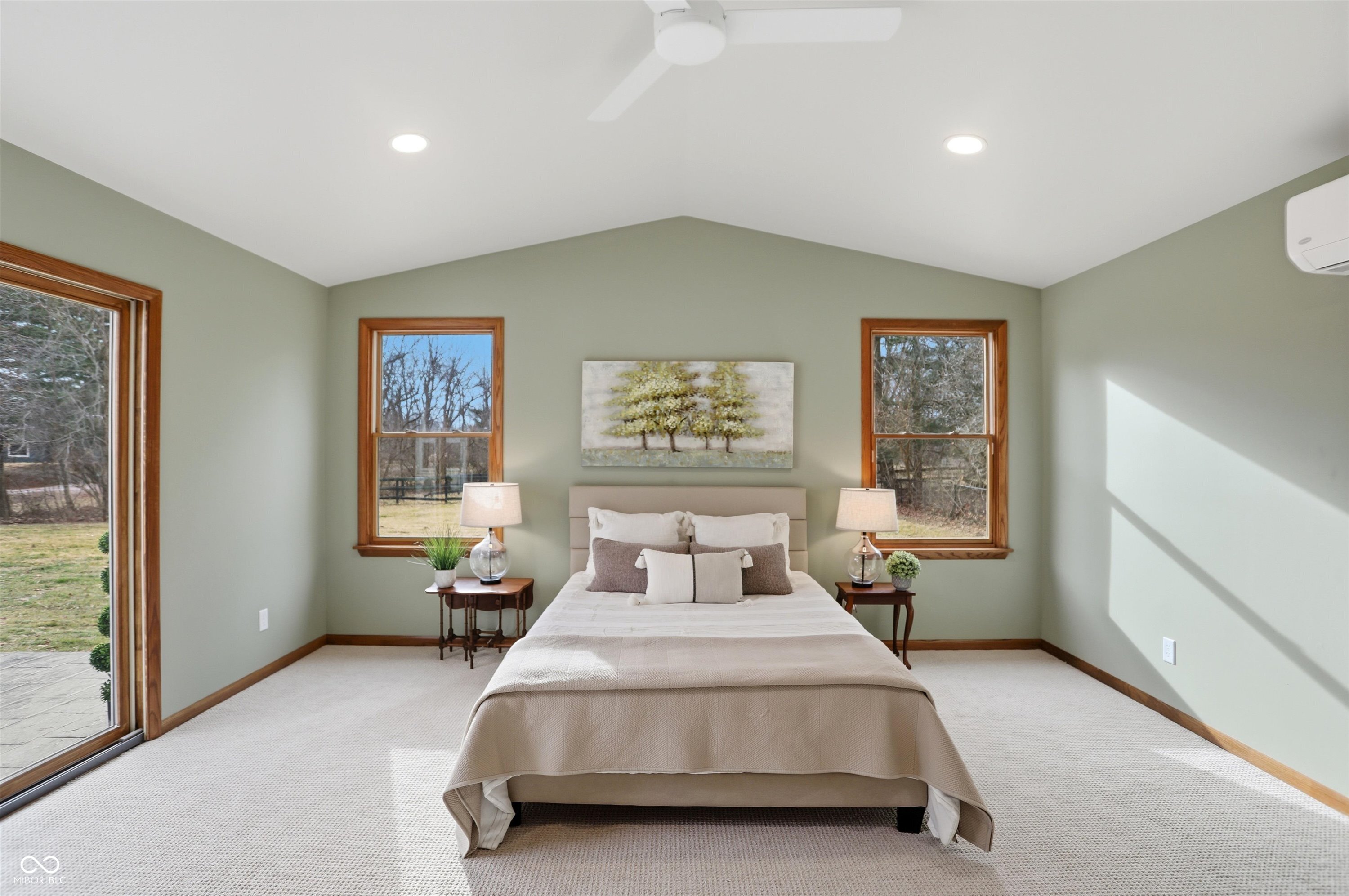 Zionsville, Indiana, 46077, United States, 3 Bedrooms Bedrooms, ,2 BathroomsBathrooms,Residential,For Sale,2008778