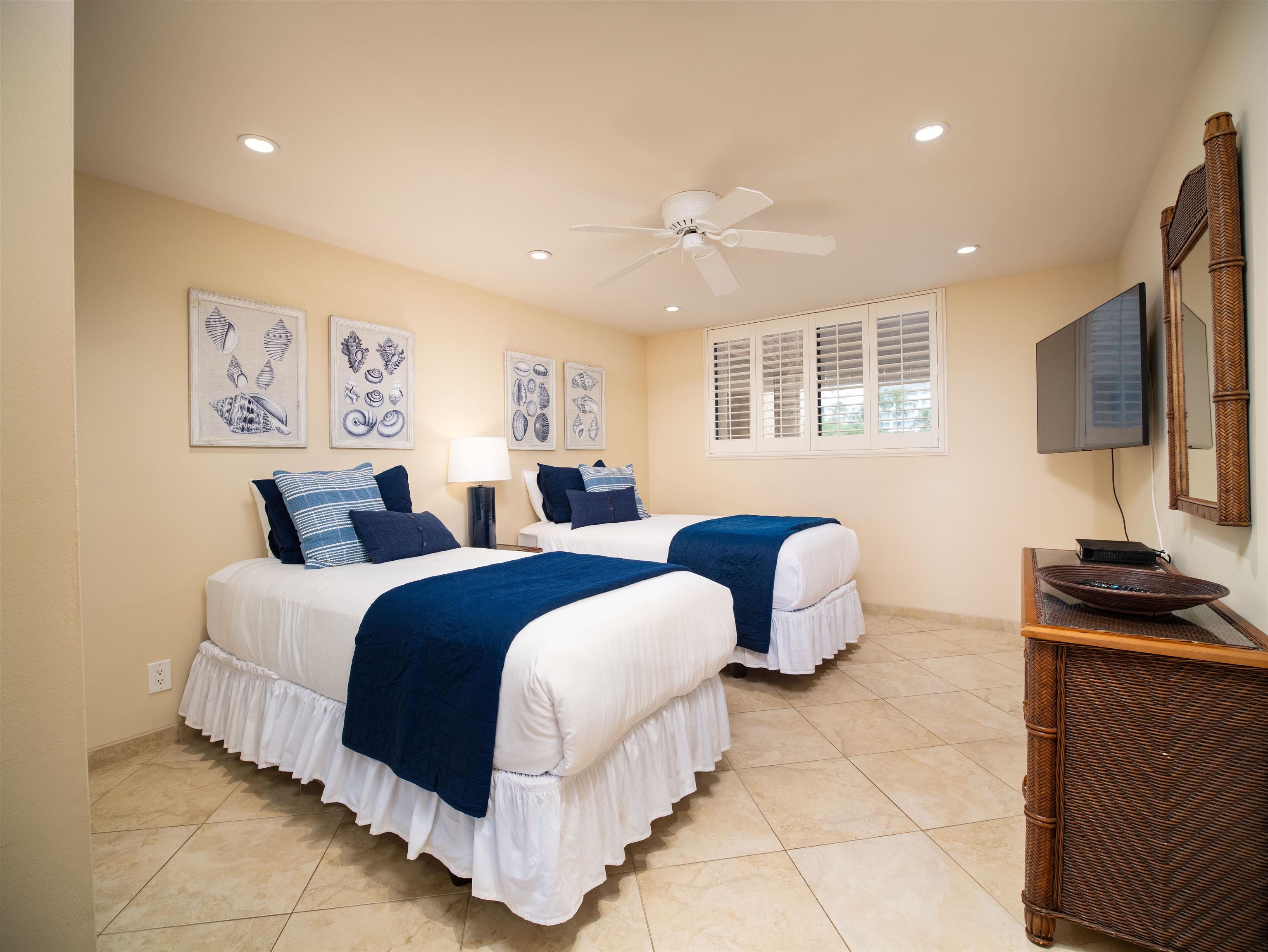 Kihei, Hawaii, 96753, United States, 2 Bedrooms Bedrooms, ,2 BathroomsBathrooms,Residential,For Sale,1989606