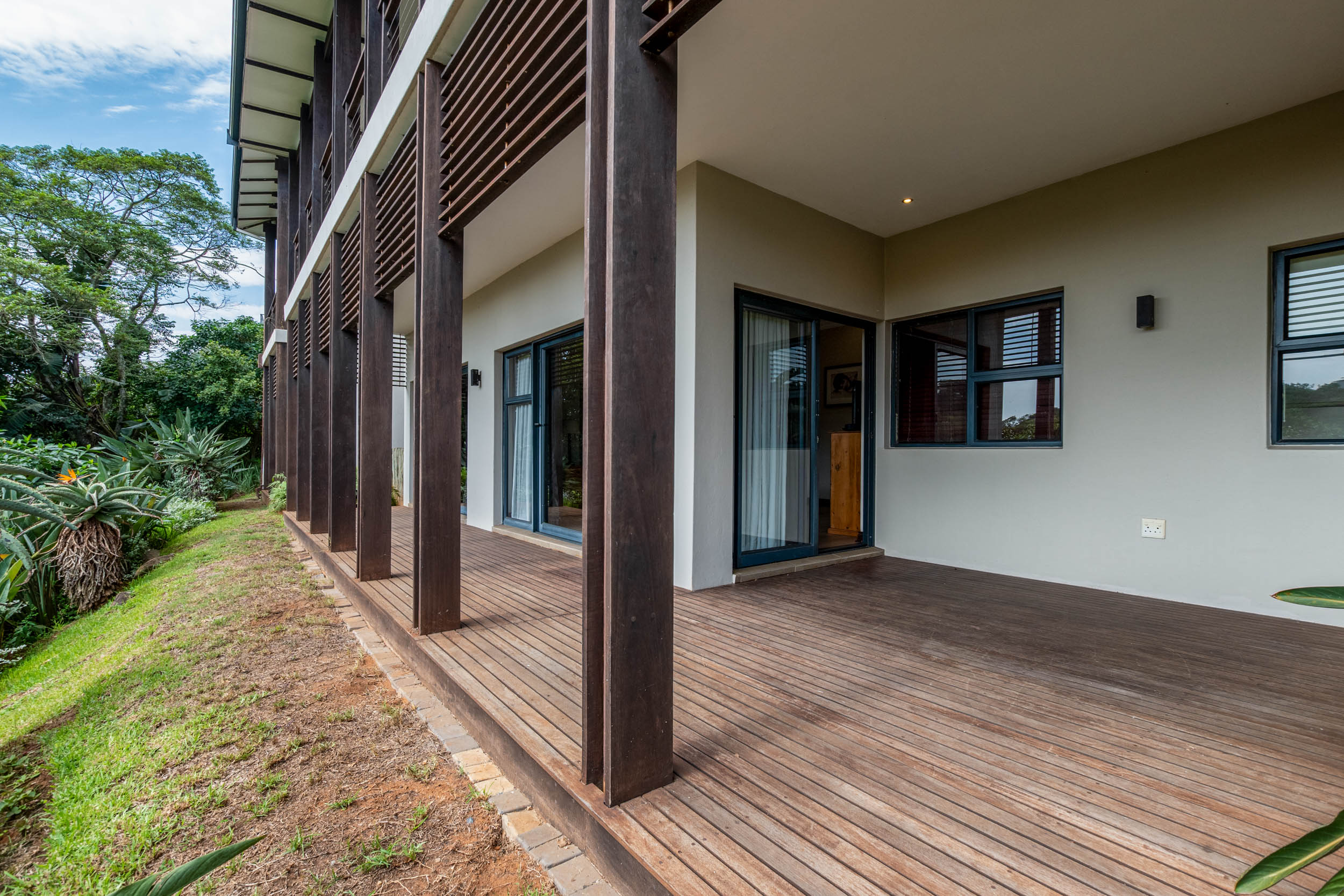  Luxury 4-Bedroom Residence with Forest & Dam Views in Simbithi Eco Estate, Balli - 物件實景