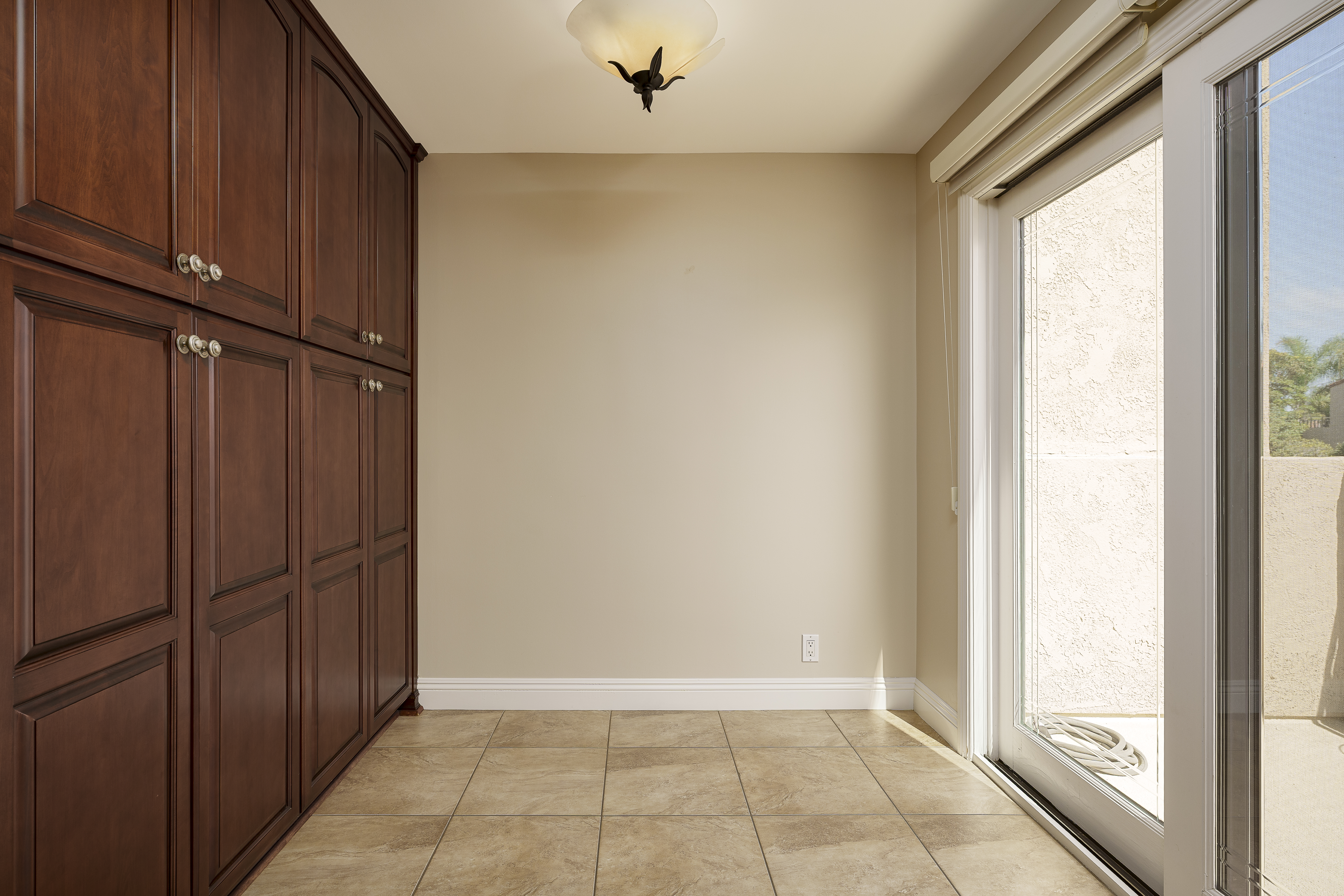  16475 Tropez Lane, Huntington Beach, CA 92649 - 物件實景