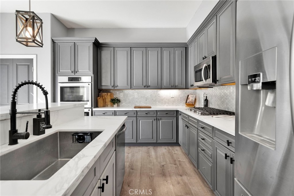 Hesperia, California, 92344, United States, 5 Bedrooms Bedrooms, ,4 BathroomsBathrooms,Residential,For Sale,2010754