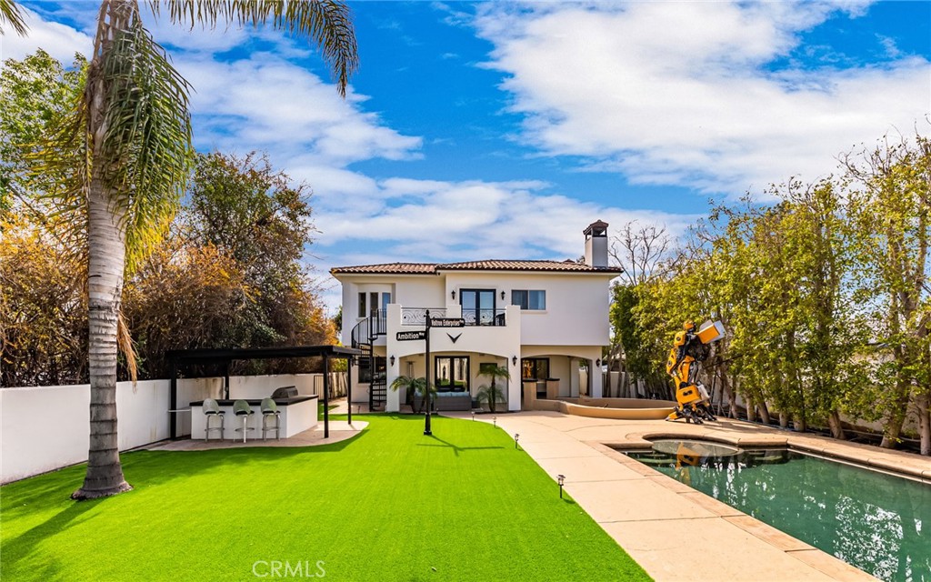 Woodland Hills, California, 91367, United States, 5 Bedrooms Bedrooms, ,6 BathroomsBathrooms,Residential,For Sale,1973826