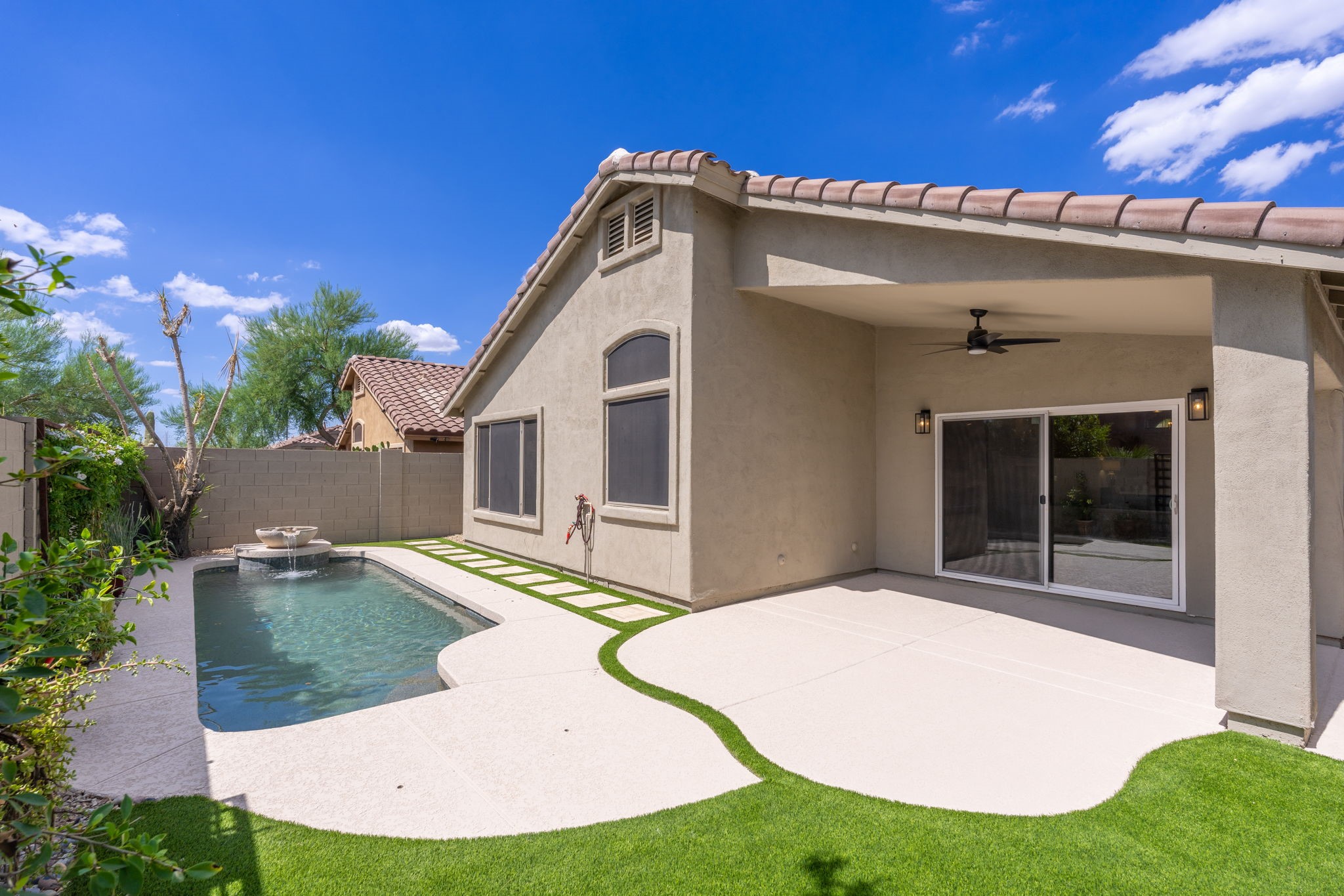  10215 E Hillery Drive¦Scottsdale, AZ - 物件實景