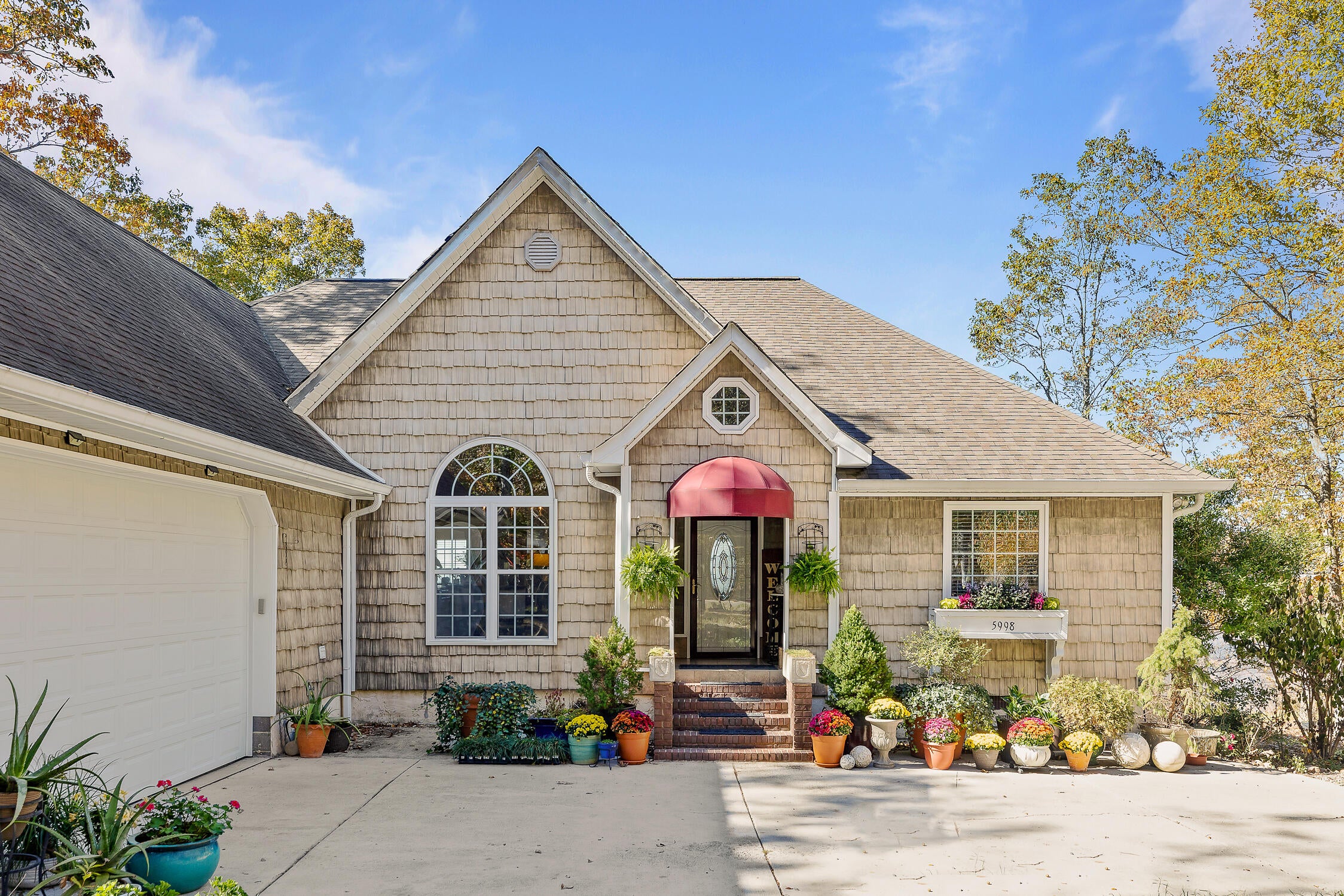 Menlo, Georgia, 30731, United States, 3 Bedrooms Bedrooms, ,2 BathroomsBathrooms,Residential,For Sale,1989931