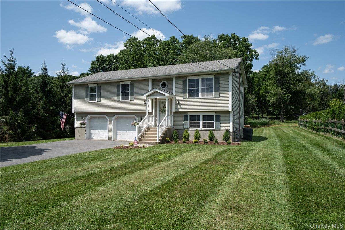 Lynn St, Warwick, NY 10990