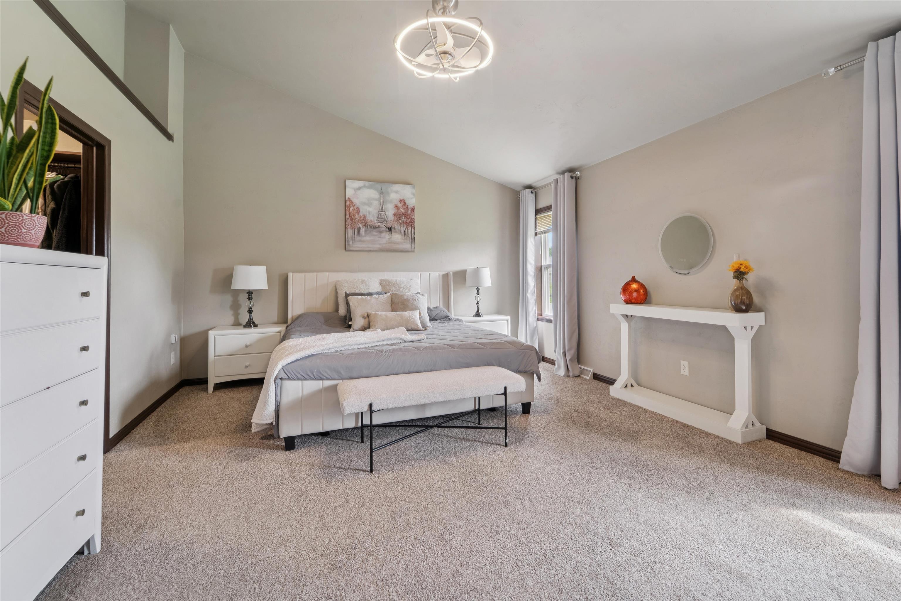 NEENAH, Wisconsin, 54956, United States, 4 Bedrooms Bedrooms, ,3 BathroomsBathrooms,Residential,For Sale,1988309