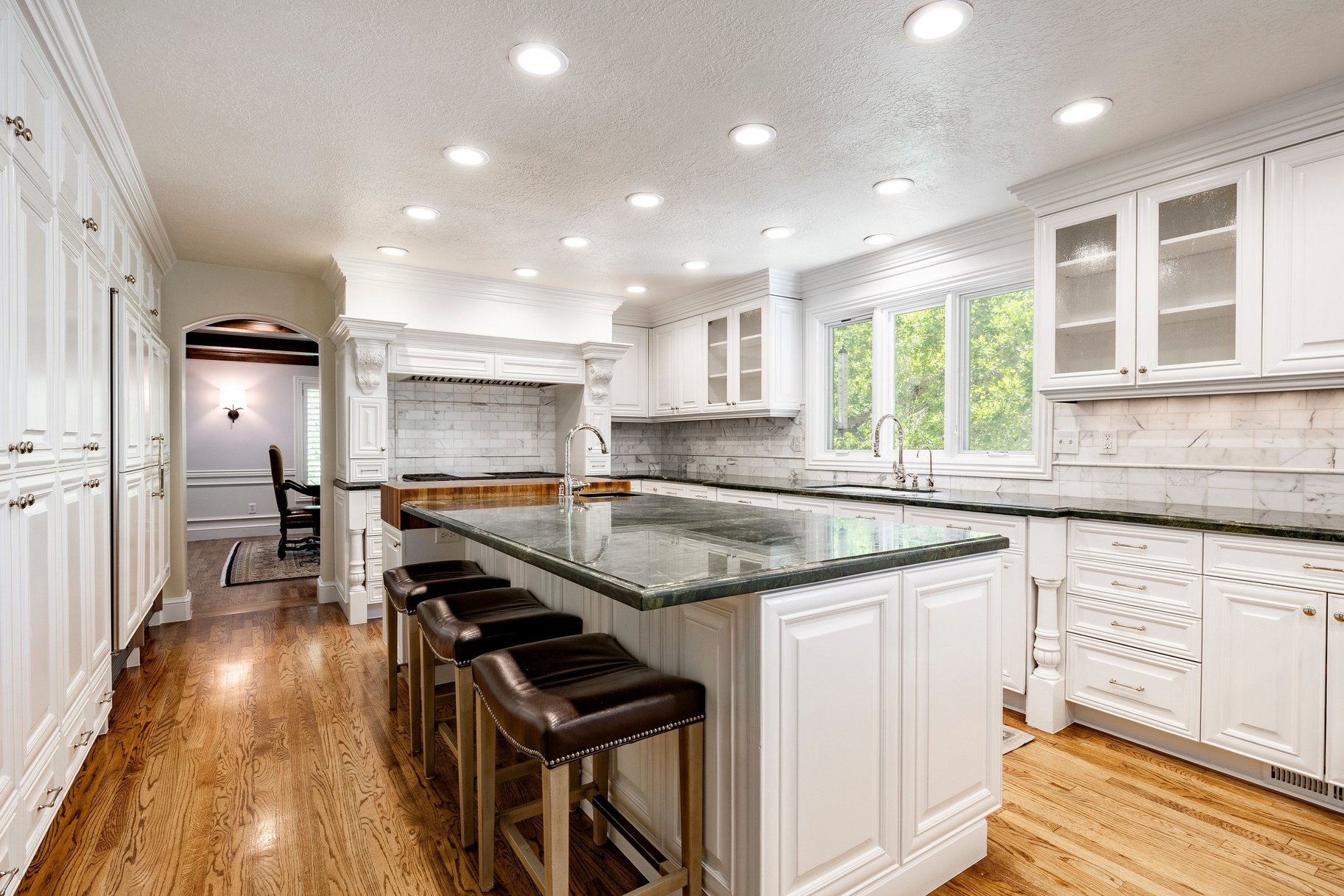  Private Cottonwood Heights Estate with Resort Backyard & Mountain Views - 物件實景