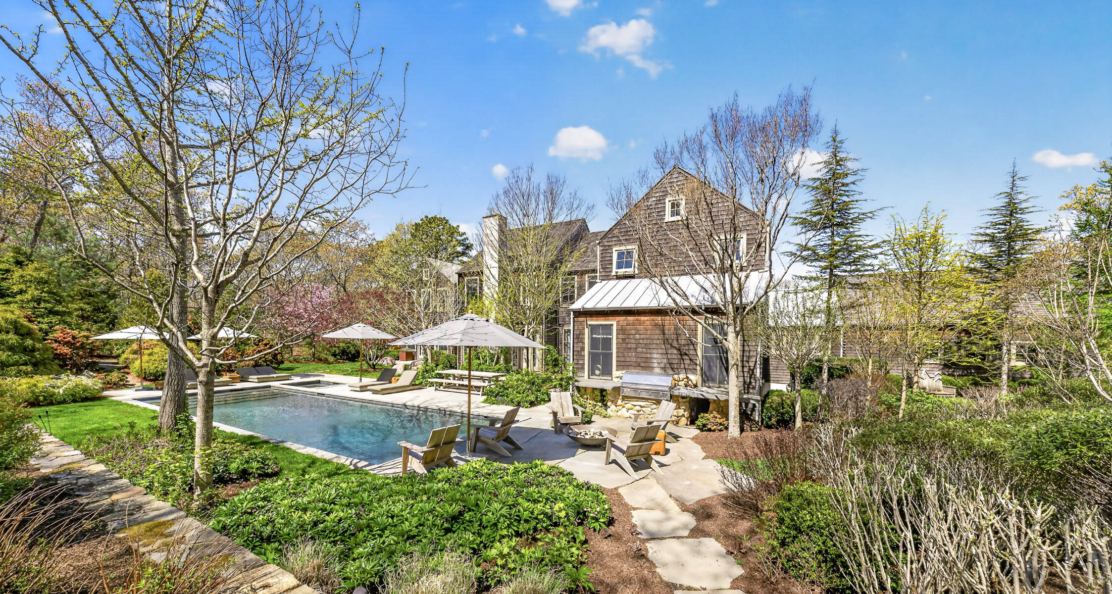  Dazzling East Hampton Compound Featured in Architectural Digest - 物件實景