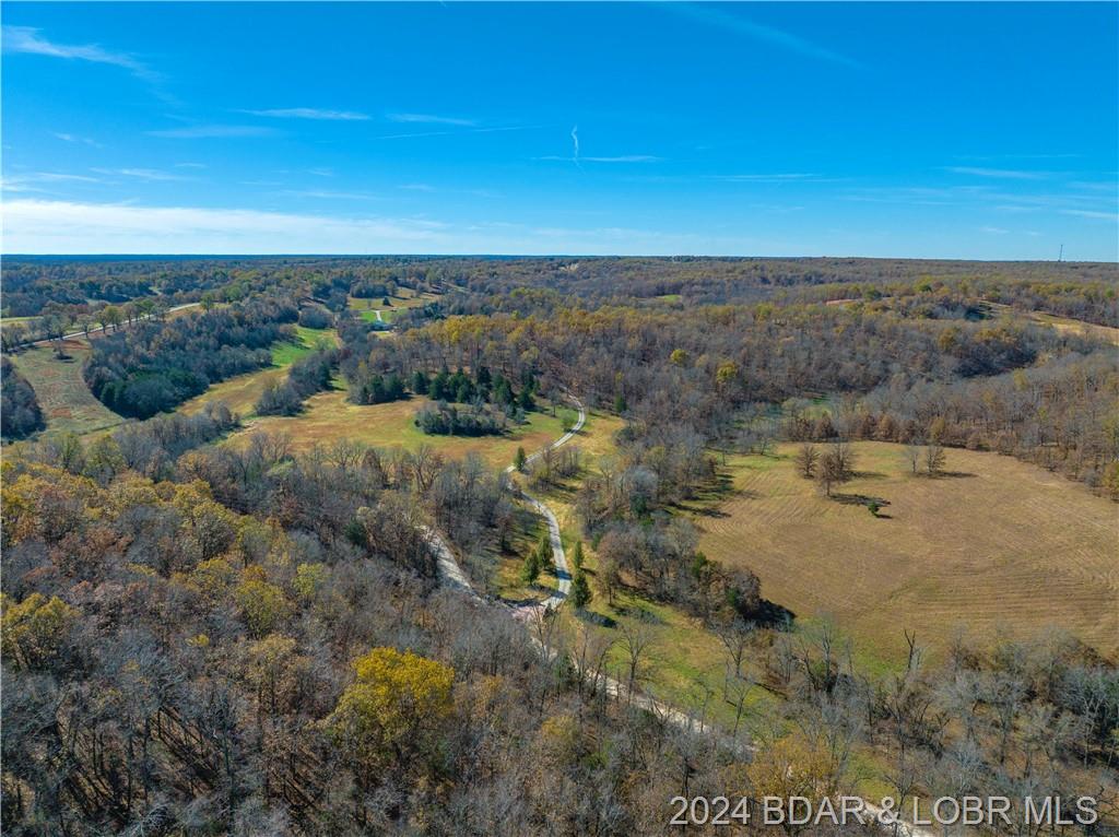 Camdenton, Missouri, 65020, United States, 5 Bedrooms Bedrooms, ,5 BathroomsBathrooms,Residential,For Sale,1850367
