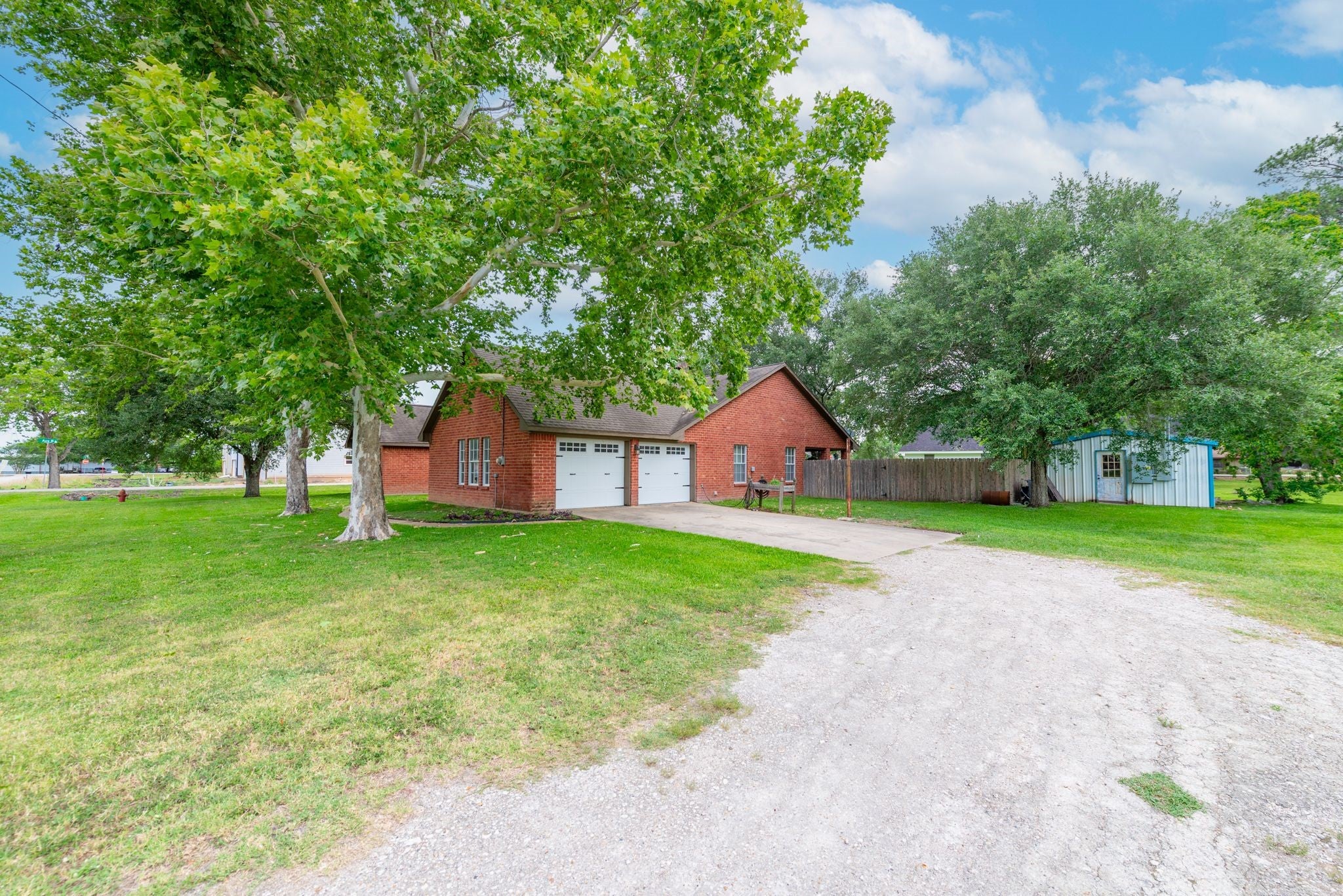 4th St, Beasley, TX 77417 #1