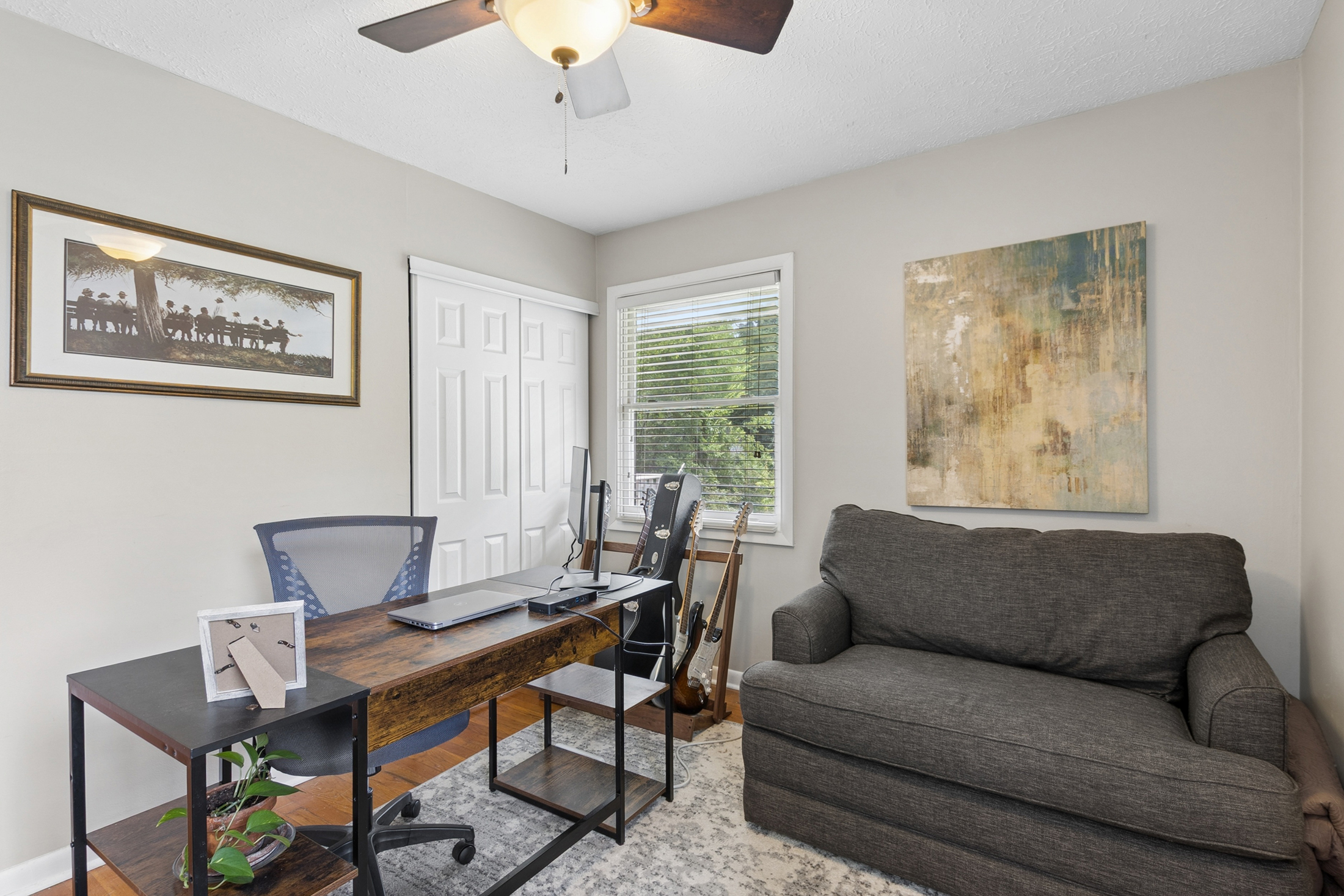  Updated Ranch in Coveted Forest Hills - 物件實景