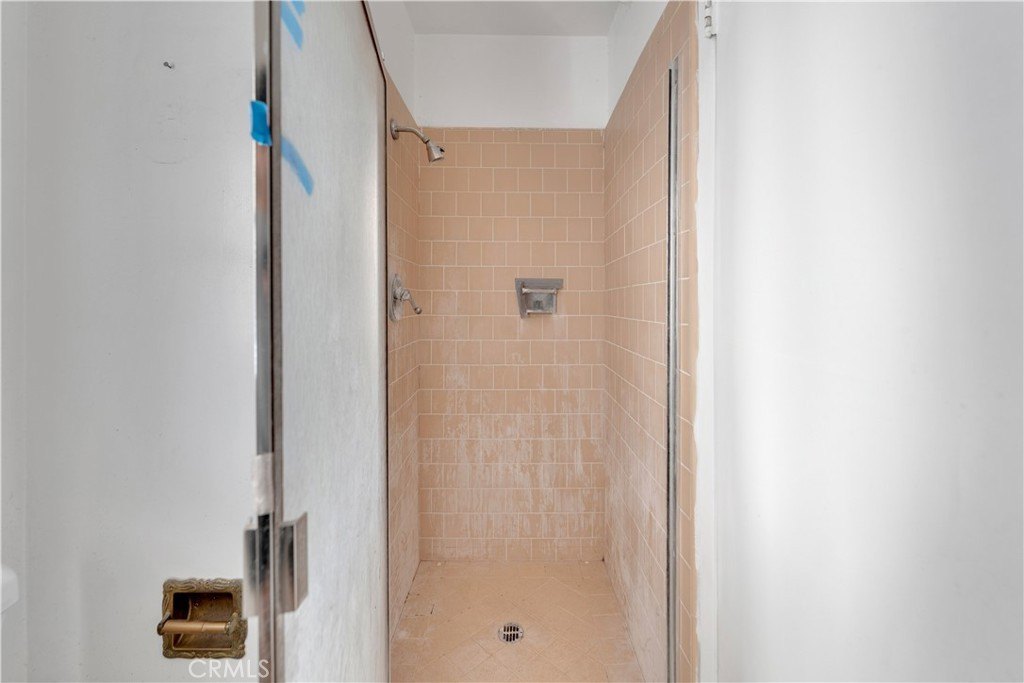Azusa, California, 91702, United States, 3 Bedrooms Bedrooms, ,2 BathroomsBathrooms,Residential,For Sale,1910708