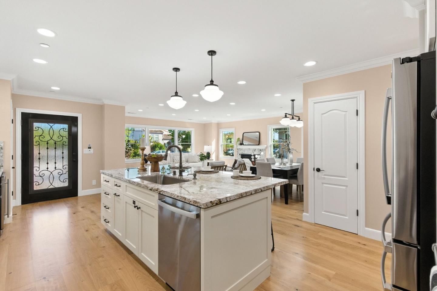 San Mateo, California, 94402, United States, ,Residential,For Sale,1941923