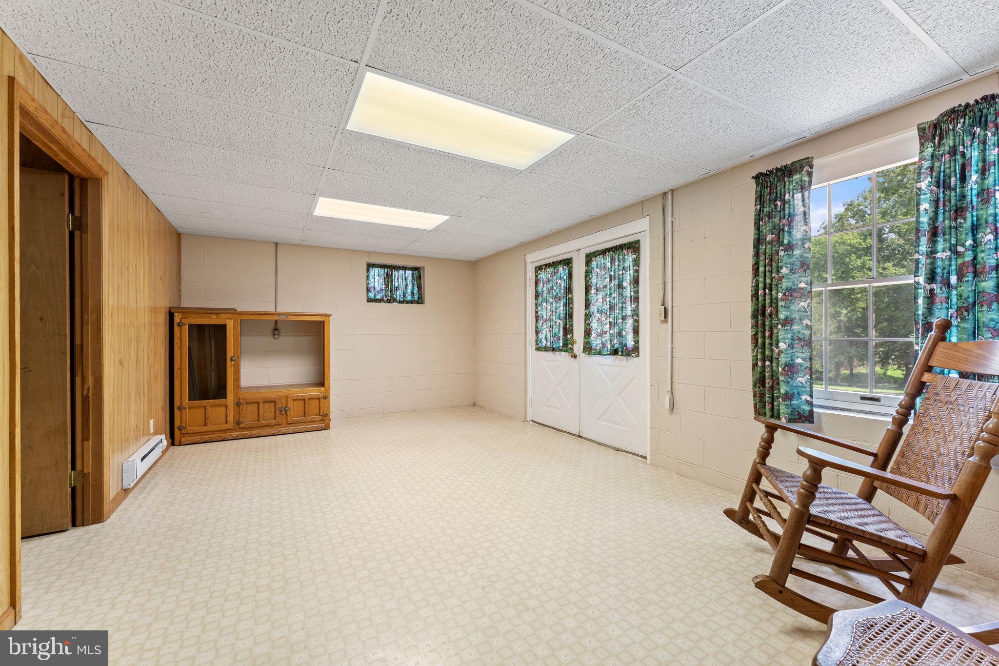 Marshall, Virginia, 20115, United States, 3 Bedrooms Bedrooms, ,2 BathroomsBathrooms,Residential,For Sale,1937903