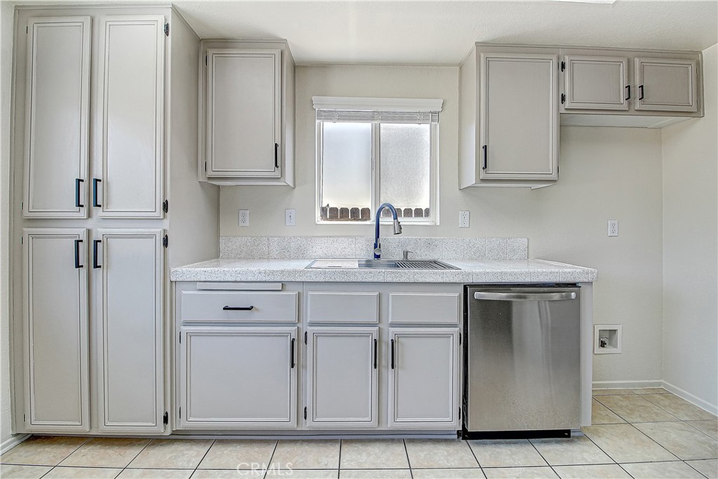 19364 Summerwind Trail, Perris, California, 92570, United States, 4 Bedrooms Bedrooms, ,2 BathroomsBathrooms,Residential,For Sale,19364 Summerwind Trail,1618757