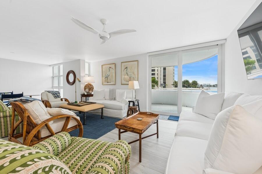 Delray Beach, Florida, 33483, United States, 2 Bedrooms Bedrooms, ,2 BathroomsBathrooms,Residential,For Sale,1731668