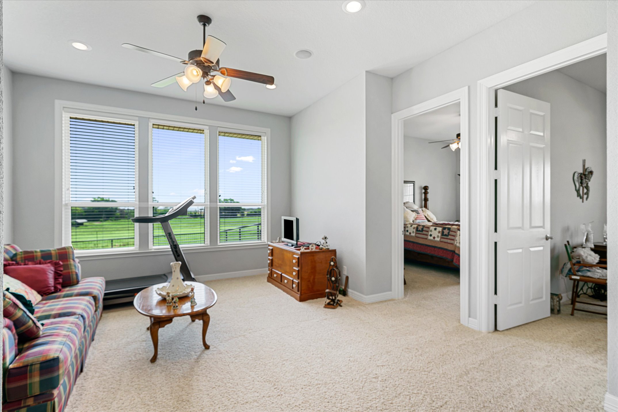 Grand Saline, Texas, 75140, United States, 3 Bedrooms Bedrooms, ,4 BathroomsBathrooms,Residential,For Sale,1977642