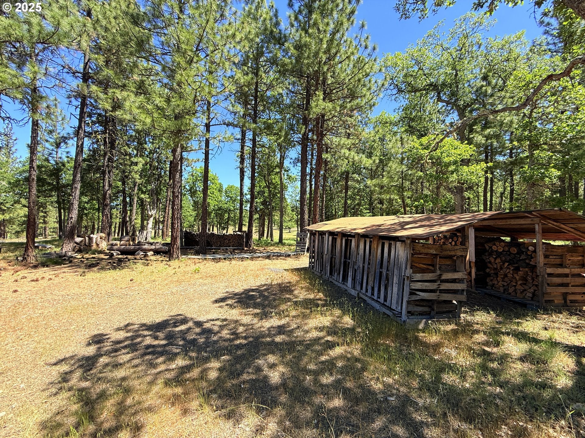 Goldendale, Washington, 98620, United States, 2 Bedrooms Bedrooms, ,2 BathroomsBathrooms,Residential,For Sale,1906644