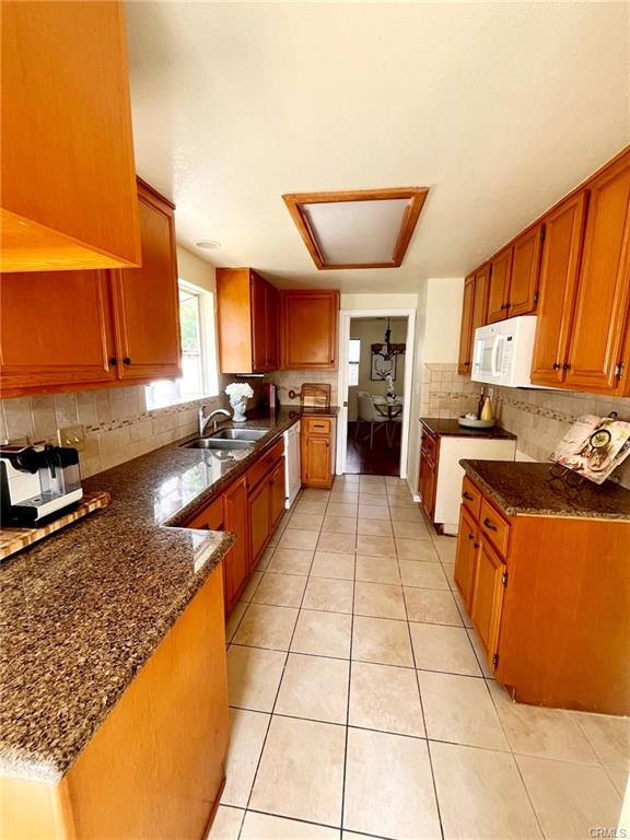 Lawndale, California, 90260, United States, 3 Bedrooms Bedrooms, ,3 BathroomsBathrooms,Residential,For Sale,1900619
