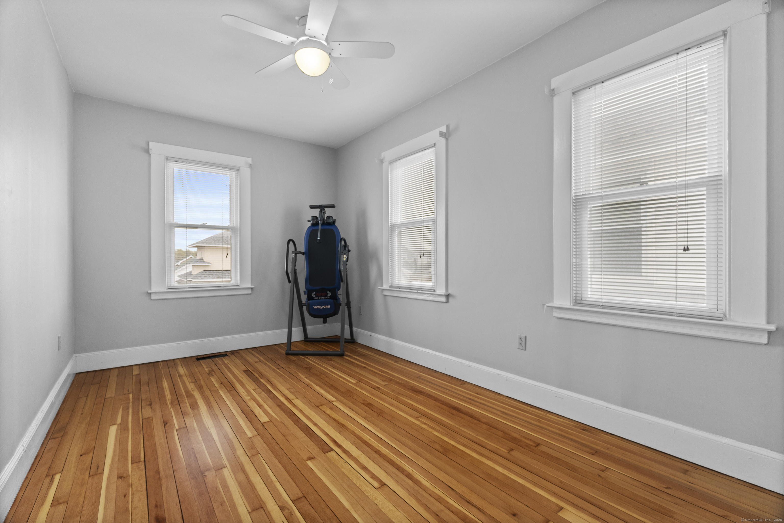 East Haven, Connecticut, 06512, United States, 4 Bedrooms Bedrooms, ,2 BathroomsBathrooms,Residential,For Sale,1939222
