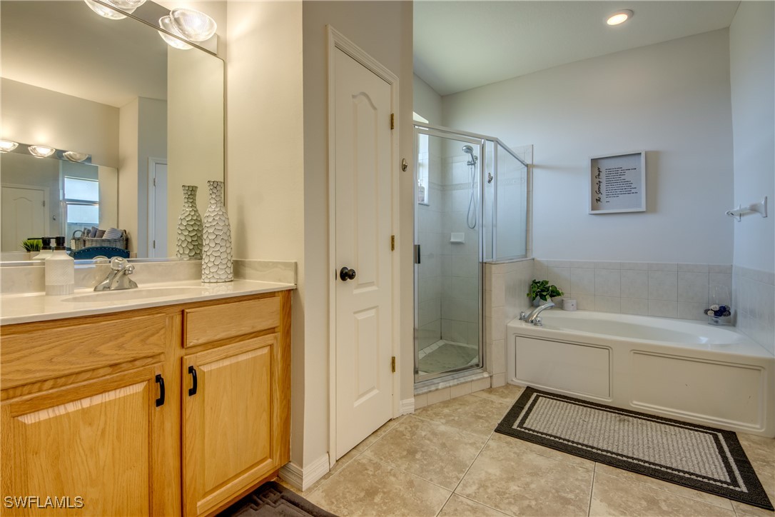 Cape Coral, Florida, 33909, United States, 4 Bedrooms Bedrooms, ,2 BathroomsBathrooms,Residential,For Sale,1870672