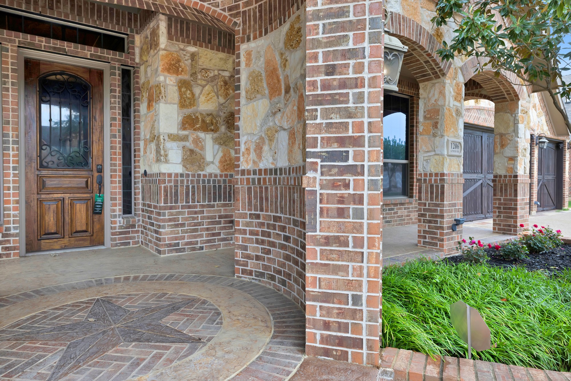 Mansfield, Texas, 76063, United States, 5 Bedrooms Bedrooms, ,5 BathroomsBathrooms,Residential,For Sale,1796537