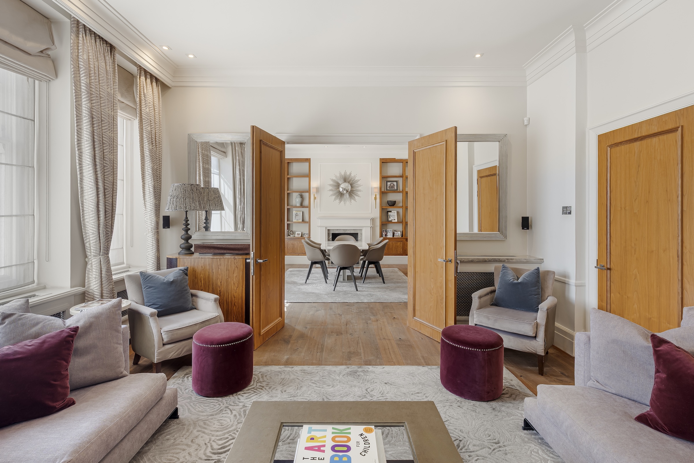 Spacious two-bedroom flat in the heart of Mayfair 