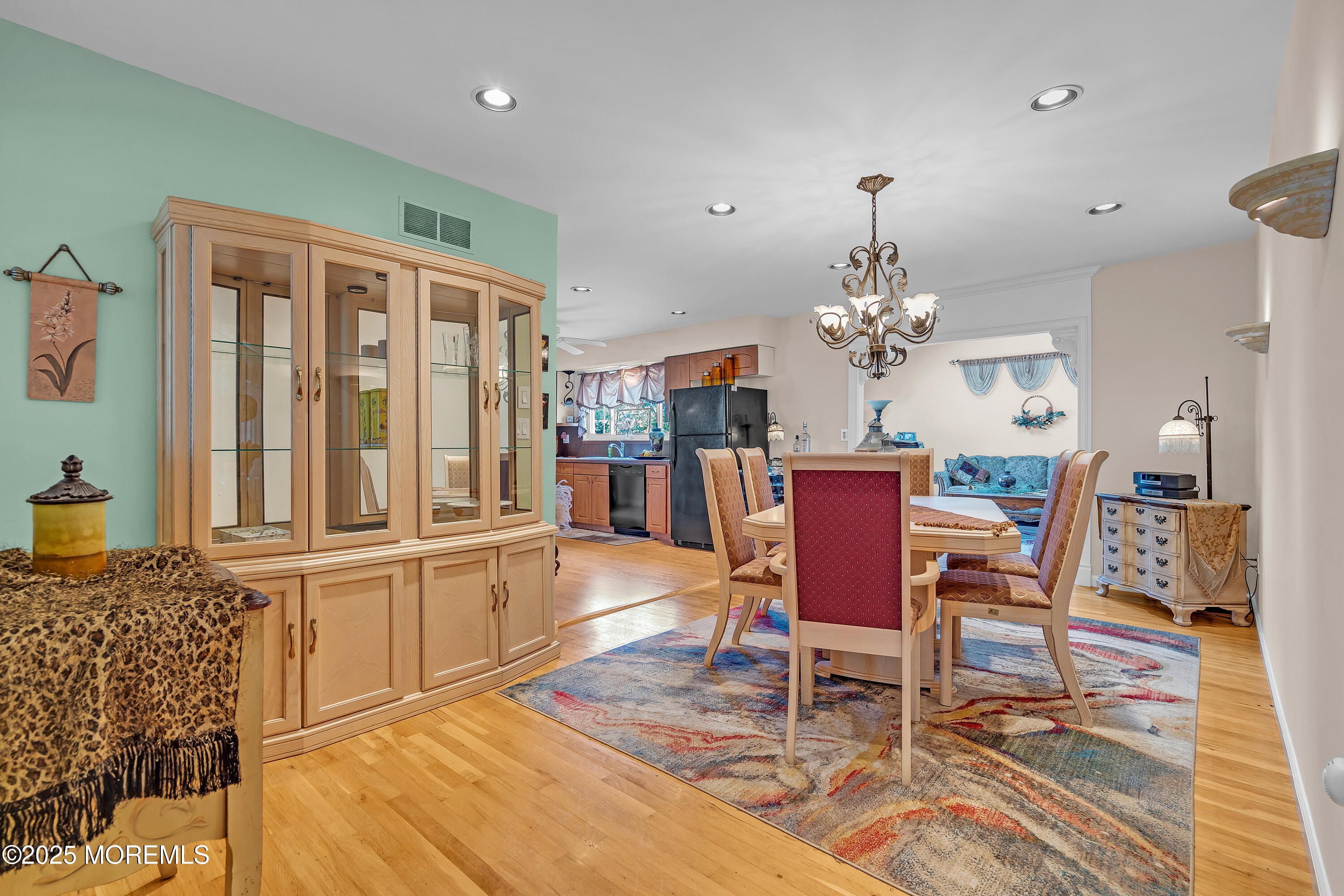 Toms River, New Jersey, 08753, United States, 3 Bedrooms Bedrooms, ,2 BathroomsBathrooms,Residential,For Sale,1981635