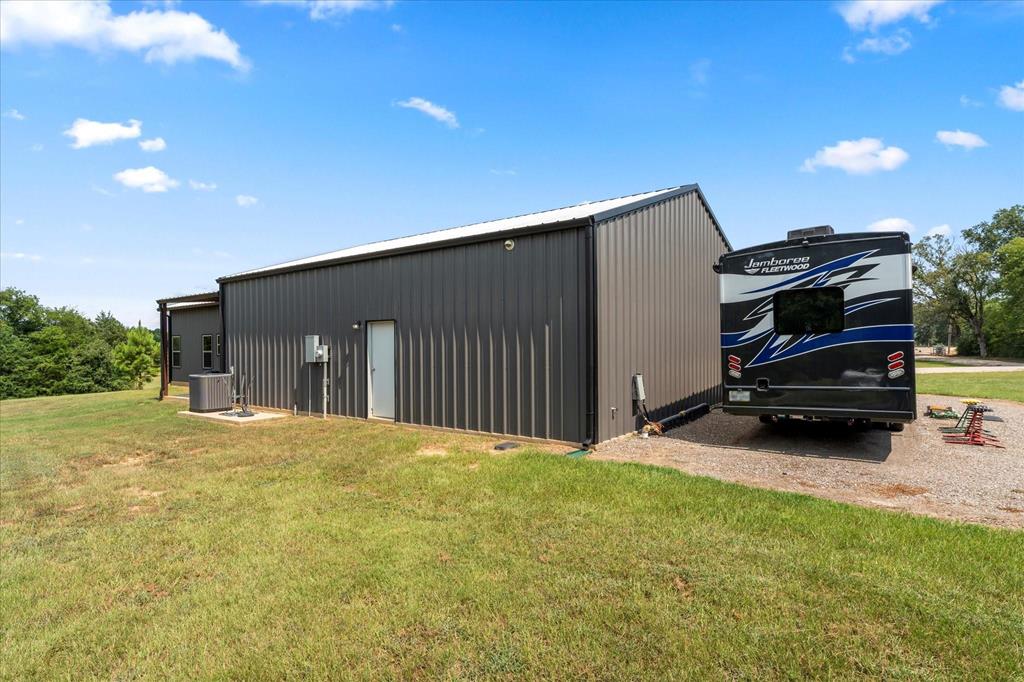 Rusk, Texas, 75785, United States, 1 Bedroom Bedrooms, ,3 BathroomsBathrooms,Residential,For Sale,1918158