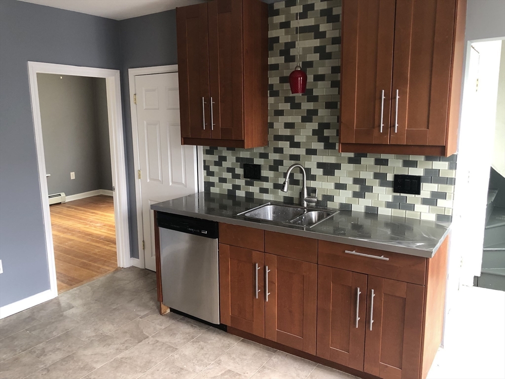 Lynn, Massachusetts, 01905, United States, 4 Bedrooms Bedrooms, ,2 BathroomsBathrooms,Residential,For Sale,1881664
