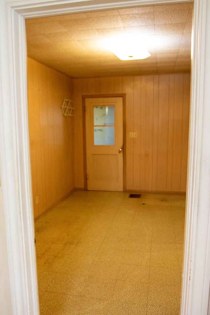 Fredericksburg, Texas, 78624, United States, 3 Bedrooms Bedrooms, ,4 BathroomsBathrooms,Residential,For Sale,1983806