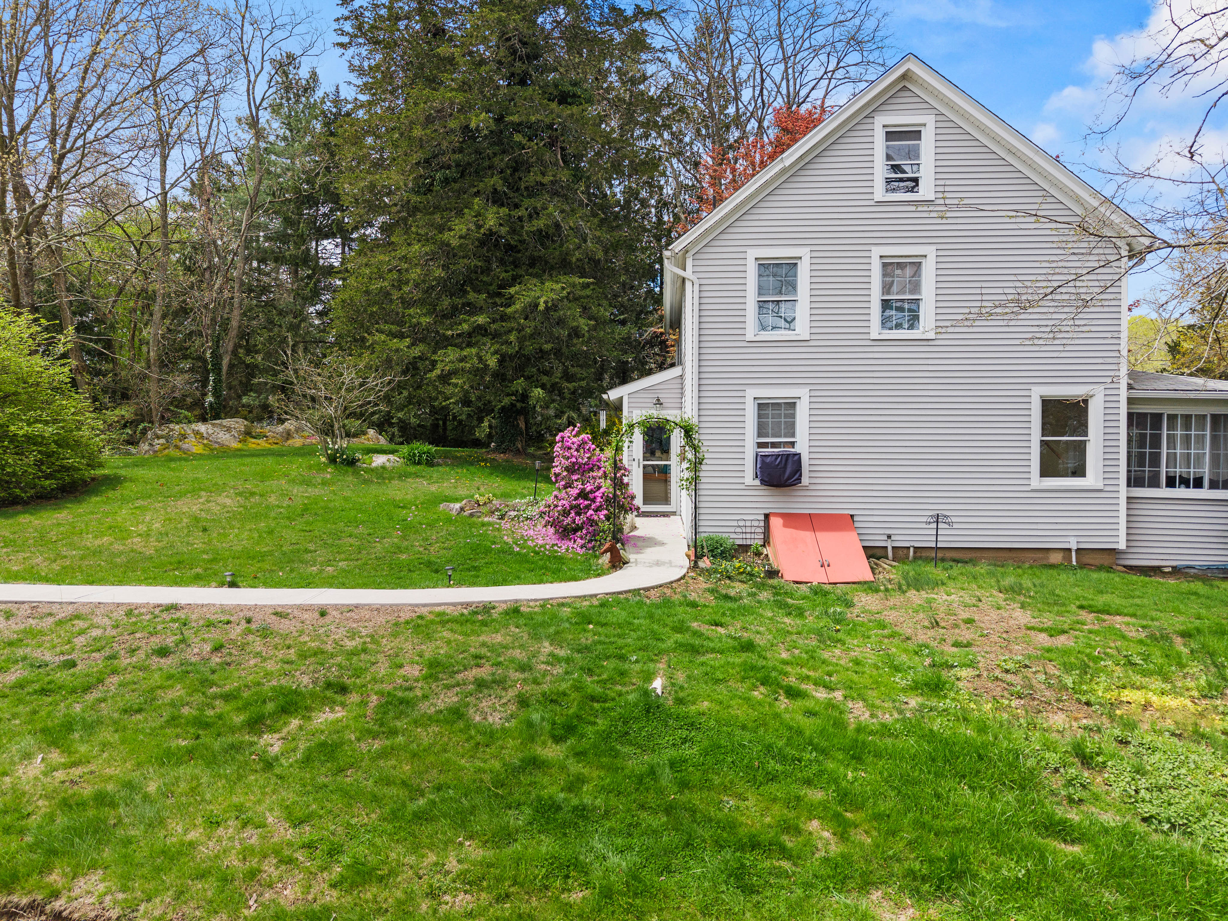  Cozy Sale Listing in Essex, CT - 物件實景