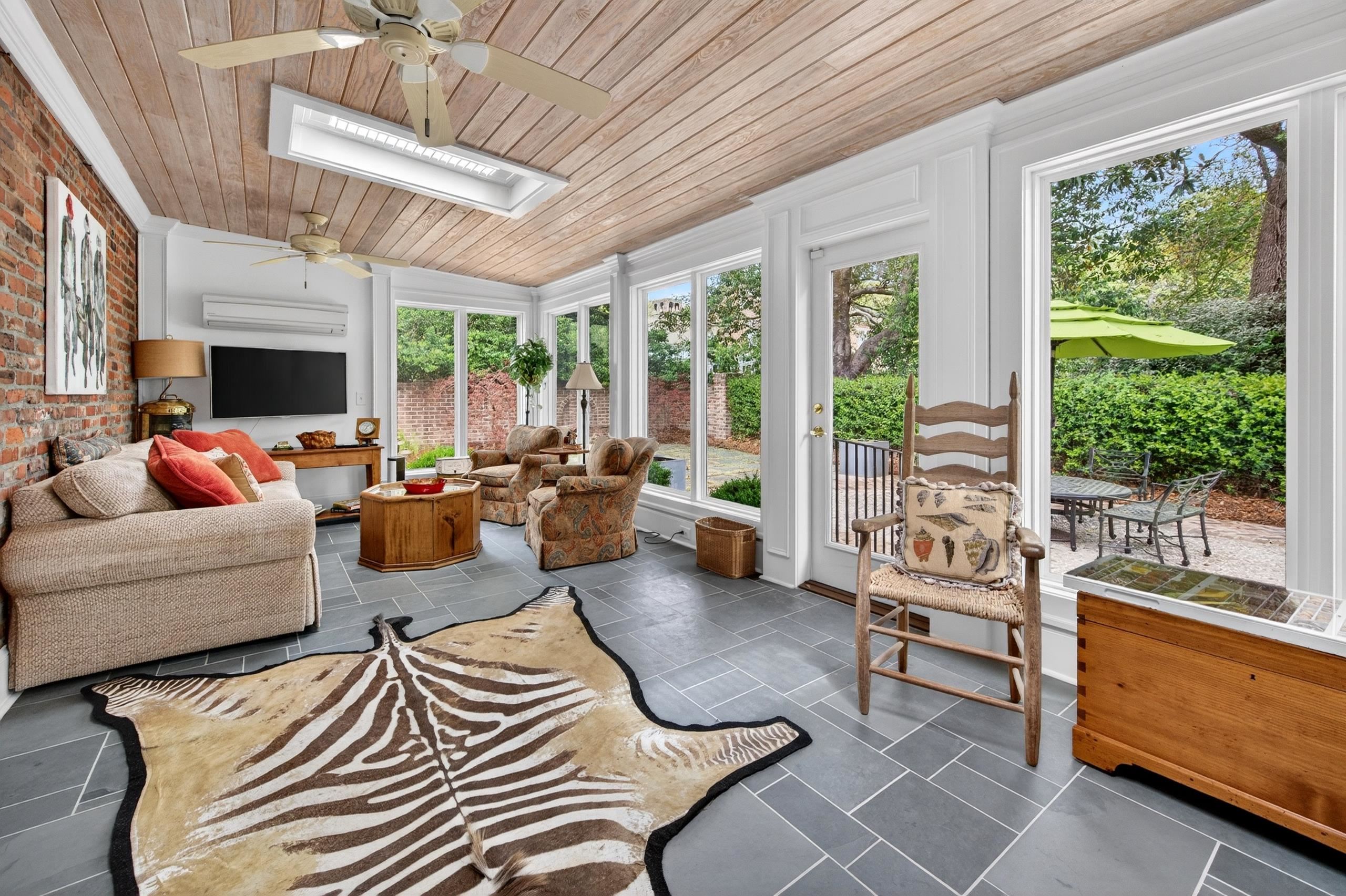  331 East Bay St. - 物件實景