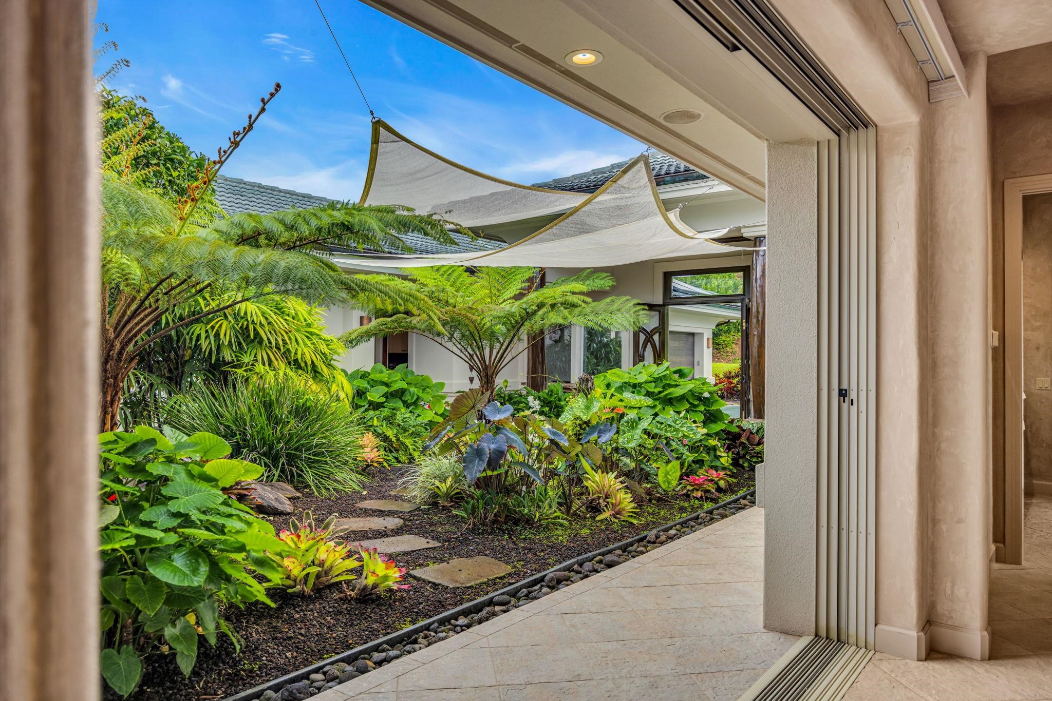 Lahaina, Hawaii, 96761, United States, 3 Bedrooms Bedrooms, ,3 BathroomsBathrooms,Residential,For Sale,2001956