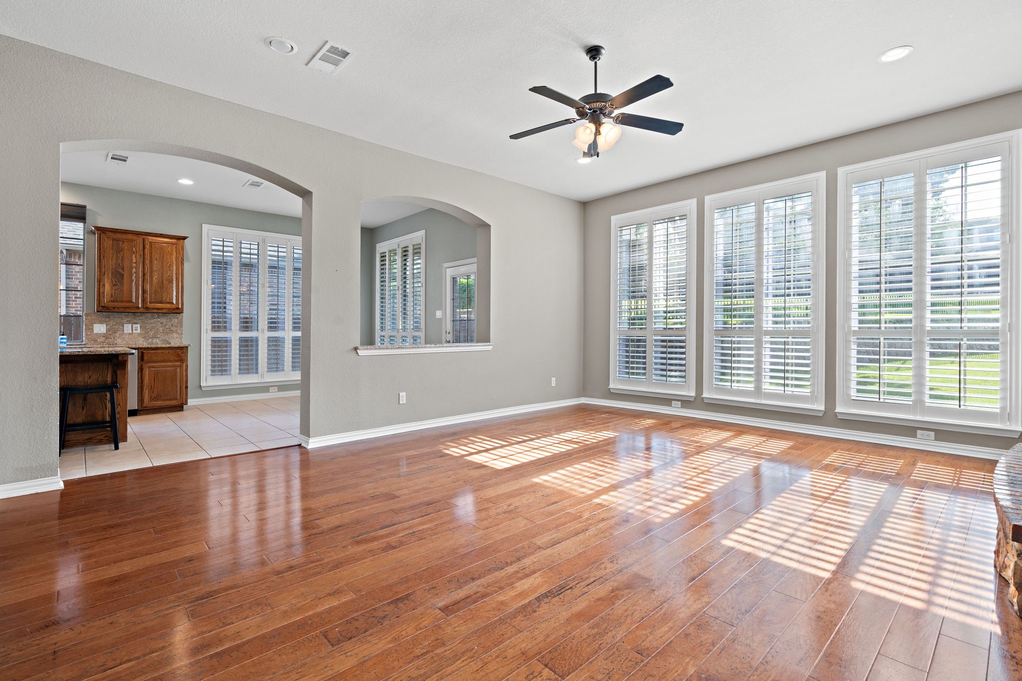 Fort Worth, Texas, 76244, United States, 4 Bedrooms Bedrooms, ,4 BathroomsBathrooms,Residential,For Sale,1901219
