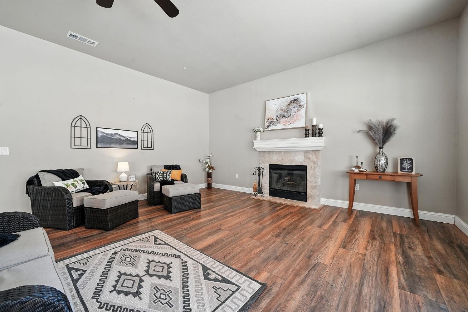 Valley Springs, California, 95252, United States, 3 Bedrooms Bedrooms, ,2 BathroomsBathrooms,Residential,For Sale,1943125