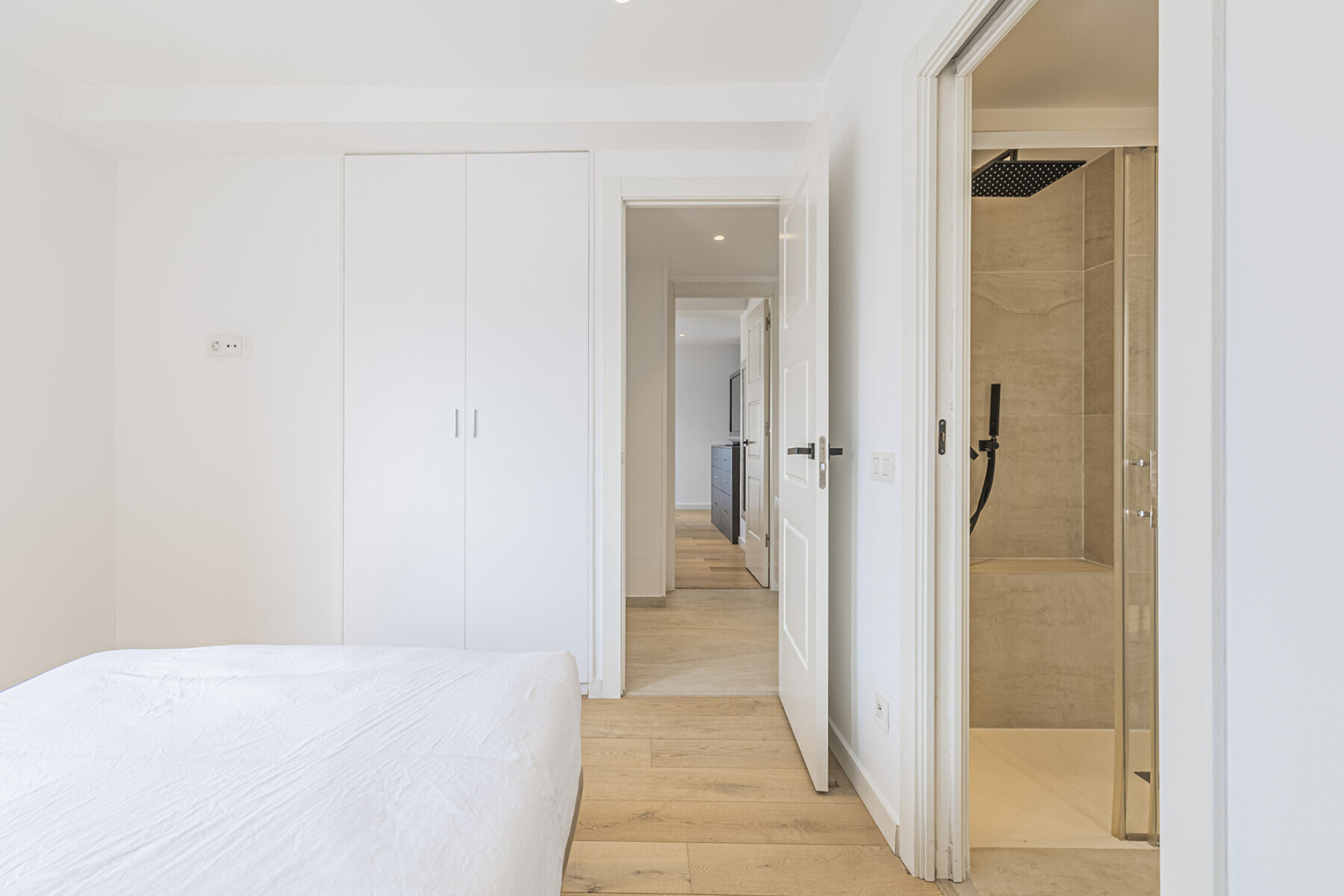  Modern apartment in front of the beach - 物件實景