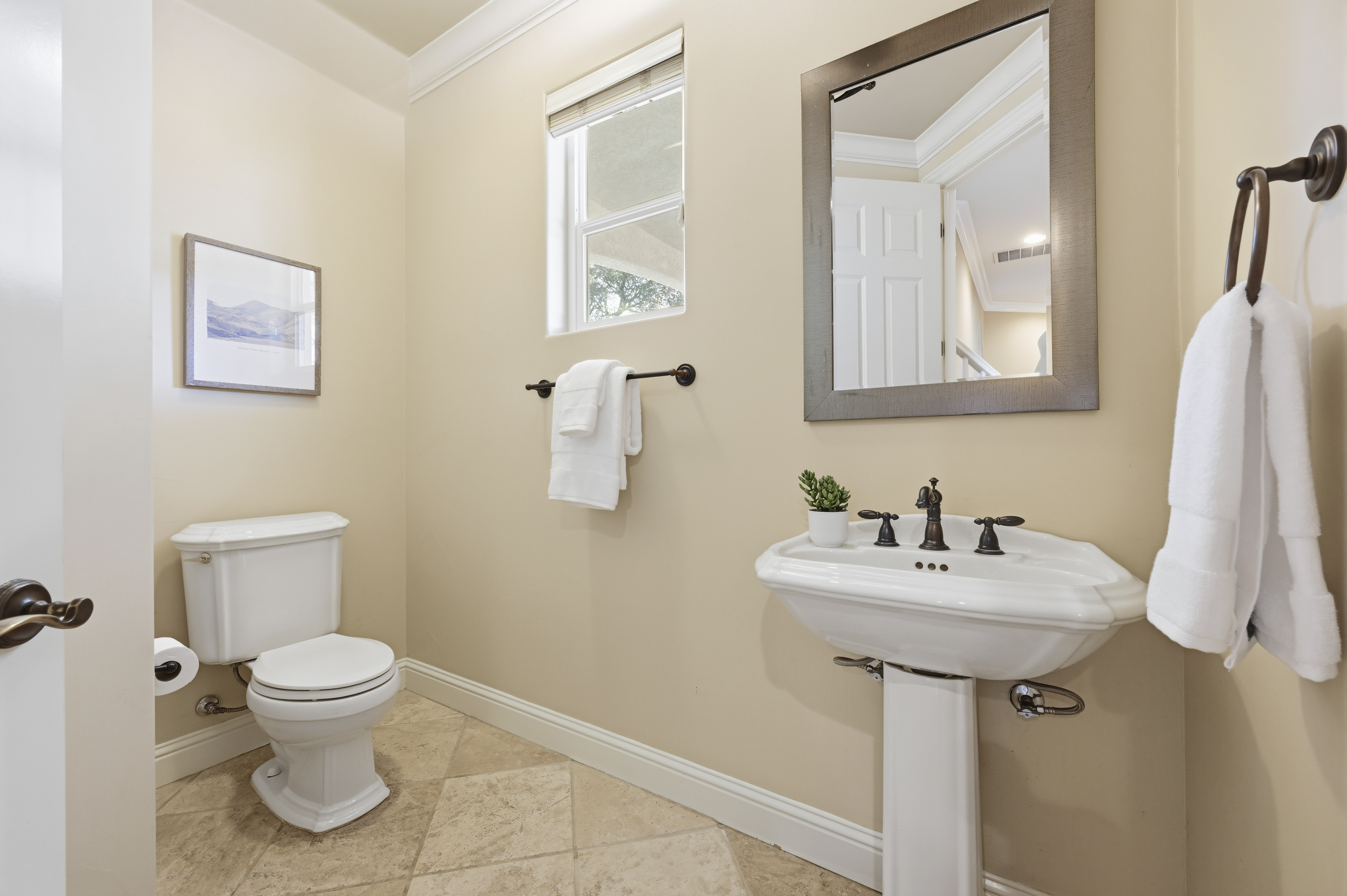  6520 Carolinda Drive, Granite Bay, CA 95746 - 物件實景