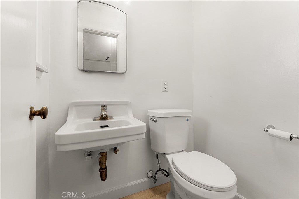 San Bernardino, California, 92405, United States, 3 Bedrooms Bedrooms, ,2 BathroomsBathrooms,Residential,For Sale,1931441