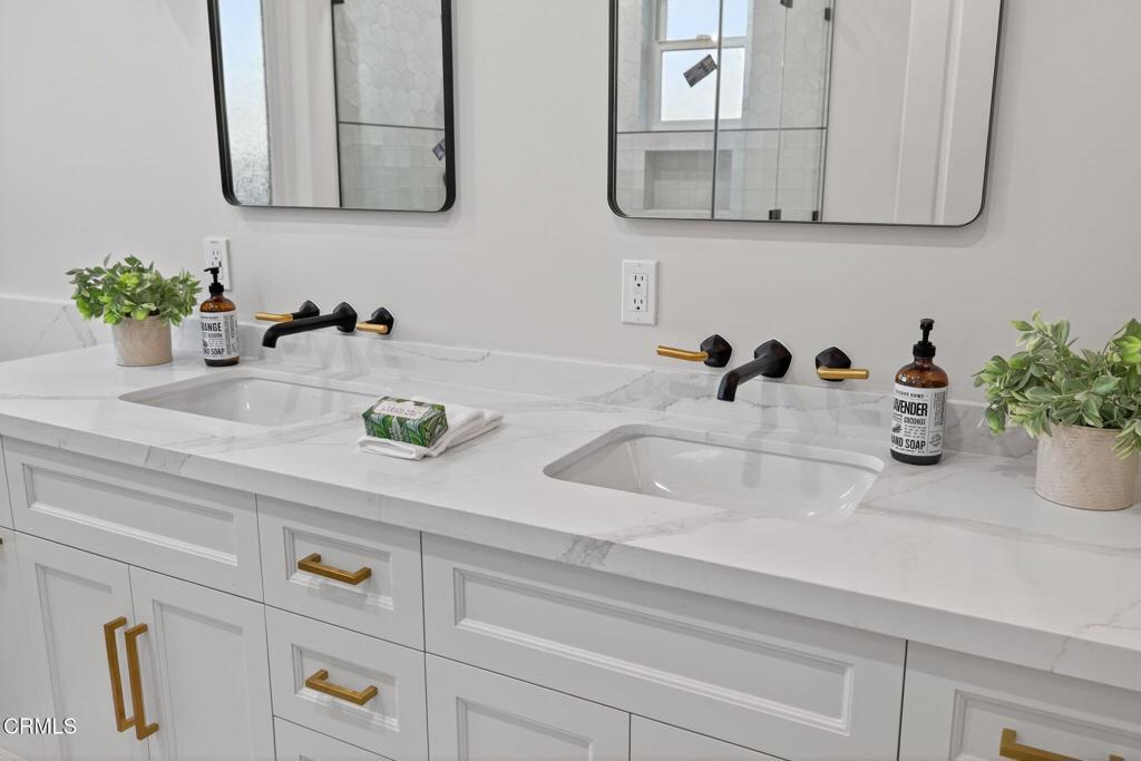 Ventura, California, 93003, United States, 4 Bedrooms Bedrooms, ,4 BathroomsBathrooms,Residential,For Sale,1912108