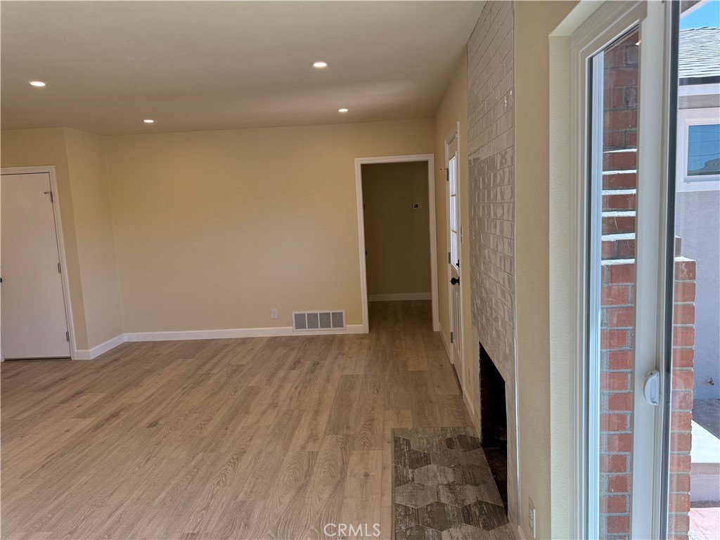 Riverside, California, 92501, United States, 3 Bedrooms Bedrooms, ,2 BathroomsBathrooms,Residential,For Sale,1944797