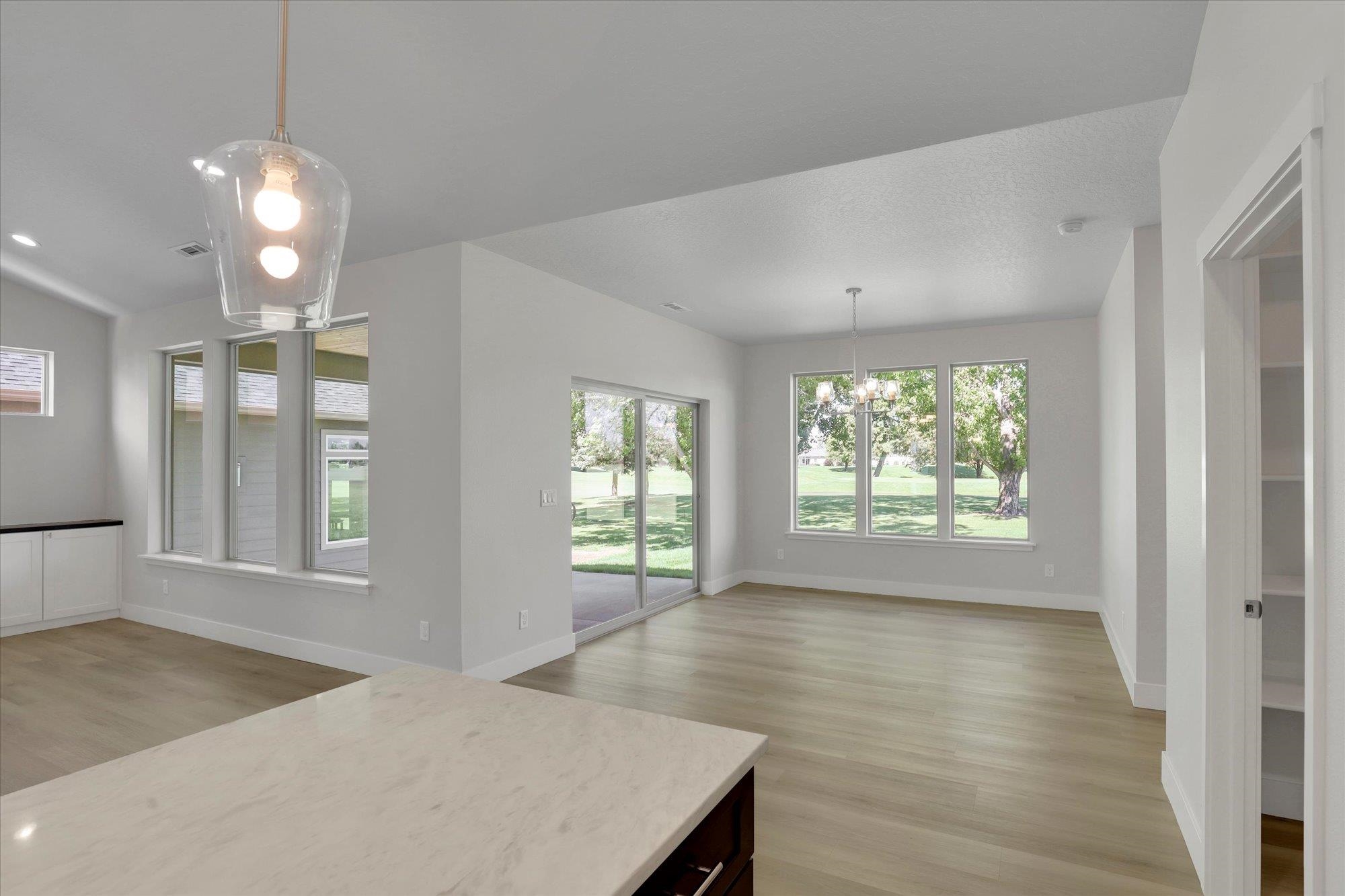 Deer Park, Washington, 99006, United States, 3 Bedrooms Bedrooms, ,2 BathroomsBathrooms,Residential,For Sale,1962895