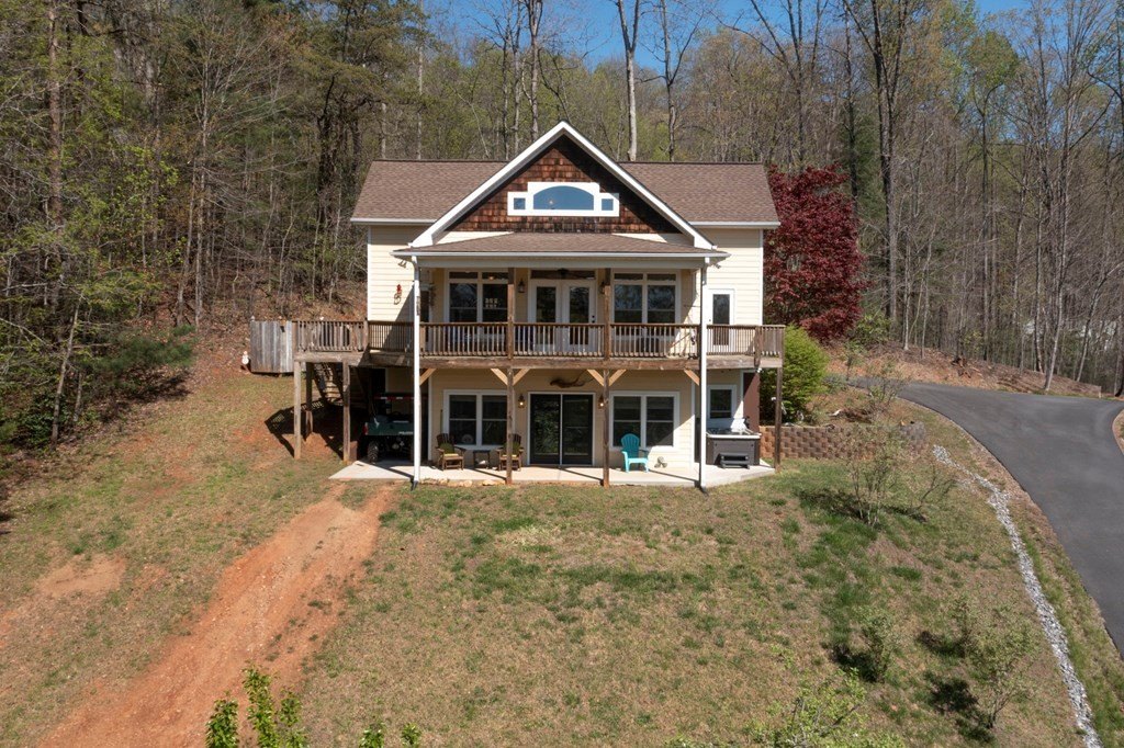 Hayesville, North Carolina, 28904, United States, 3 Bedrooms Bedrooms, ,4 BathroomsBathrooms,Residential,For Sale,1924483