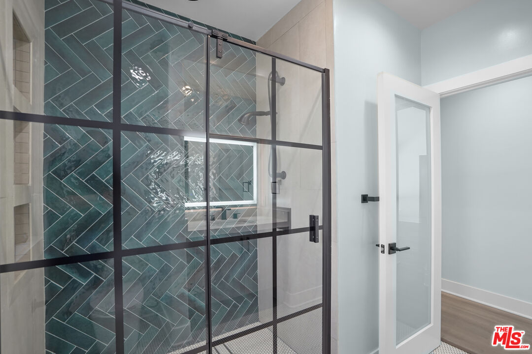 Los Angeles, California, 90068, United States, 3 Bedrooms Bedrooms, ,2 BathroomsBathrooms,Residential,For Sale,1911201
