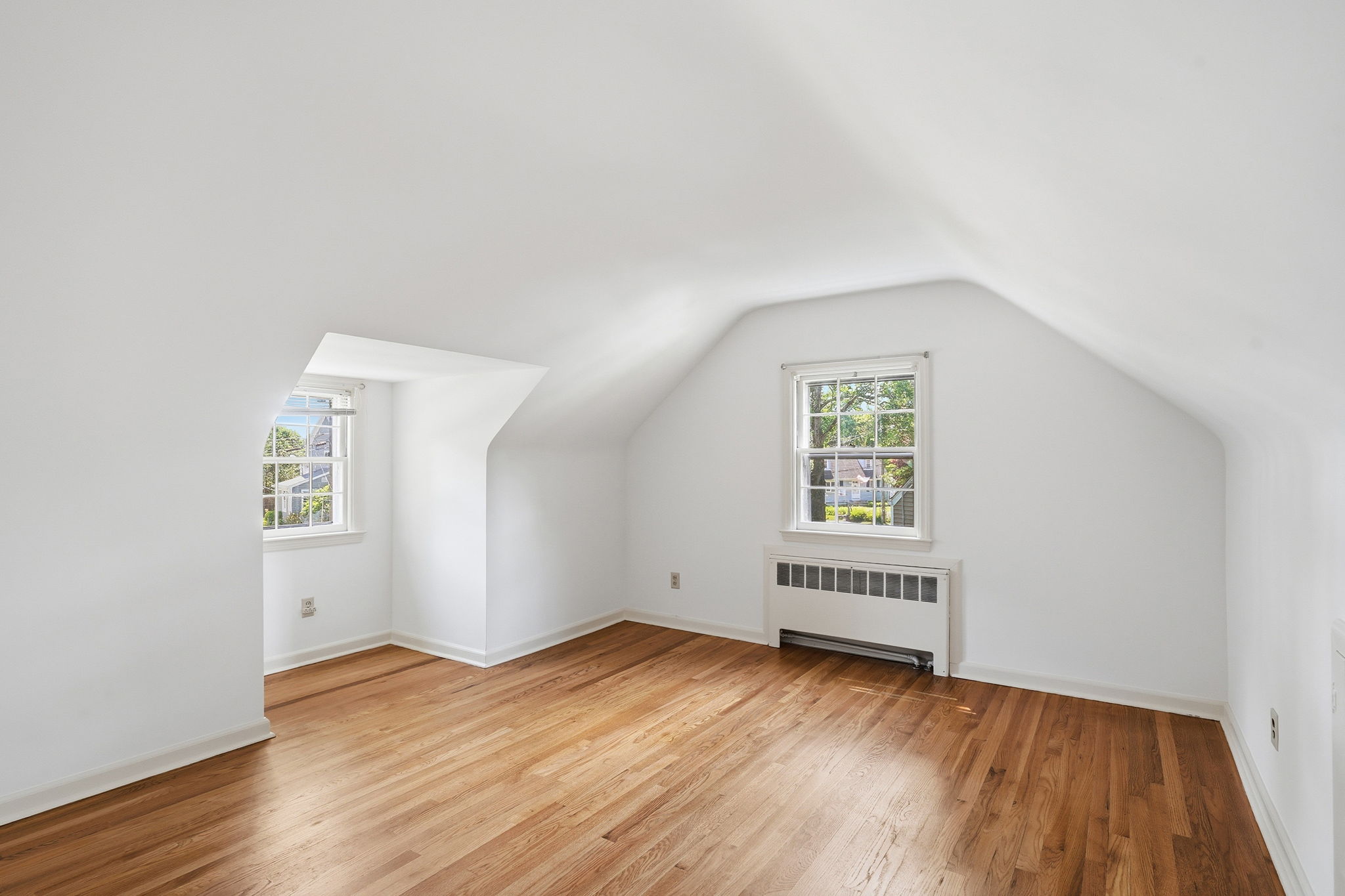  Charming & Versatile Cape Cod in Convenient Newfield - 物件實景