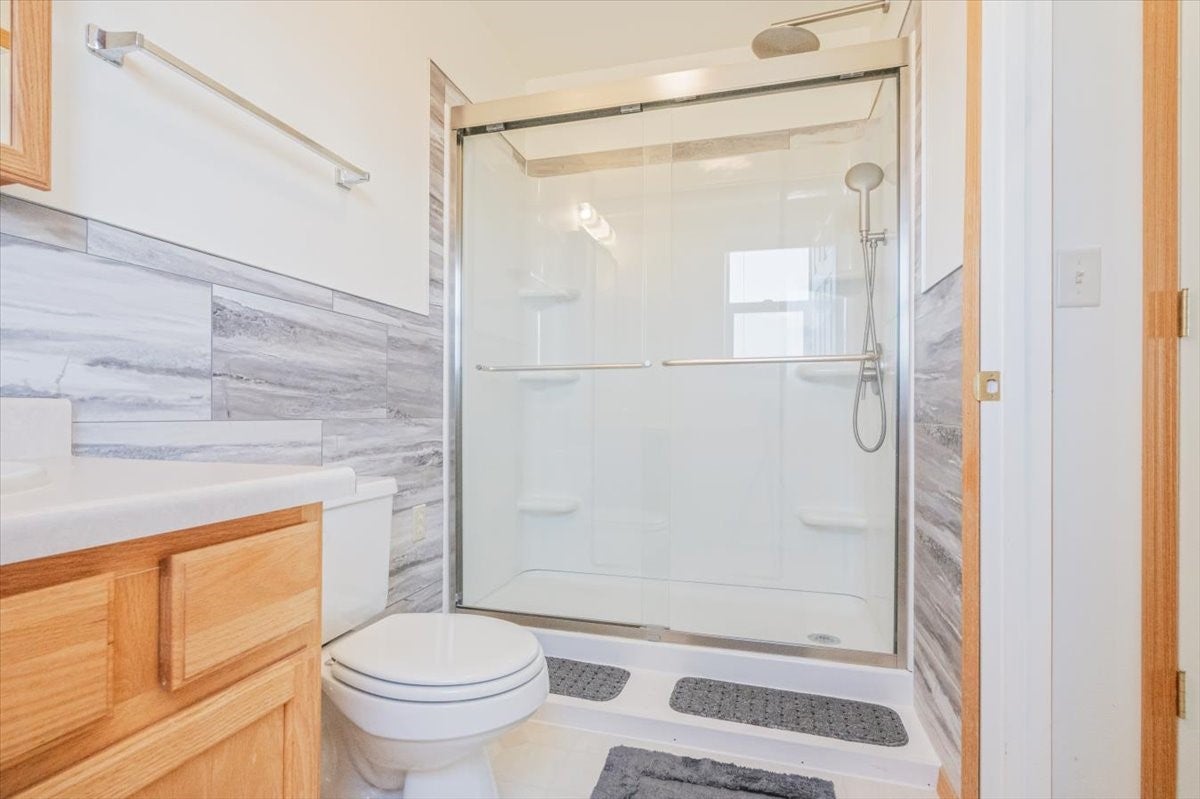 Whitehall, Montana, 59759, United States, 3 Bedrooms Bedrooms, ,2 BathroomsBathrooms,Residential,For Sale,2001954