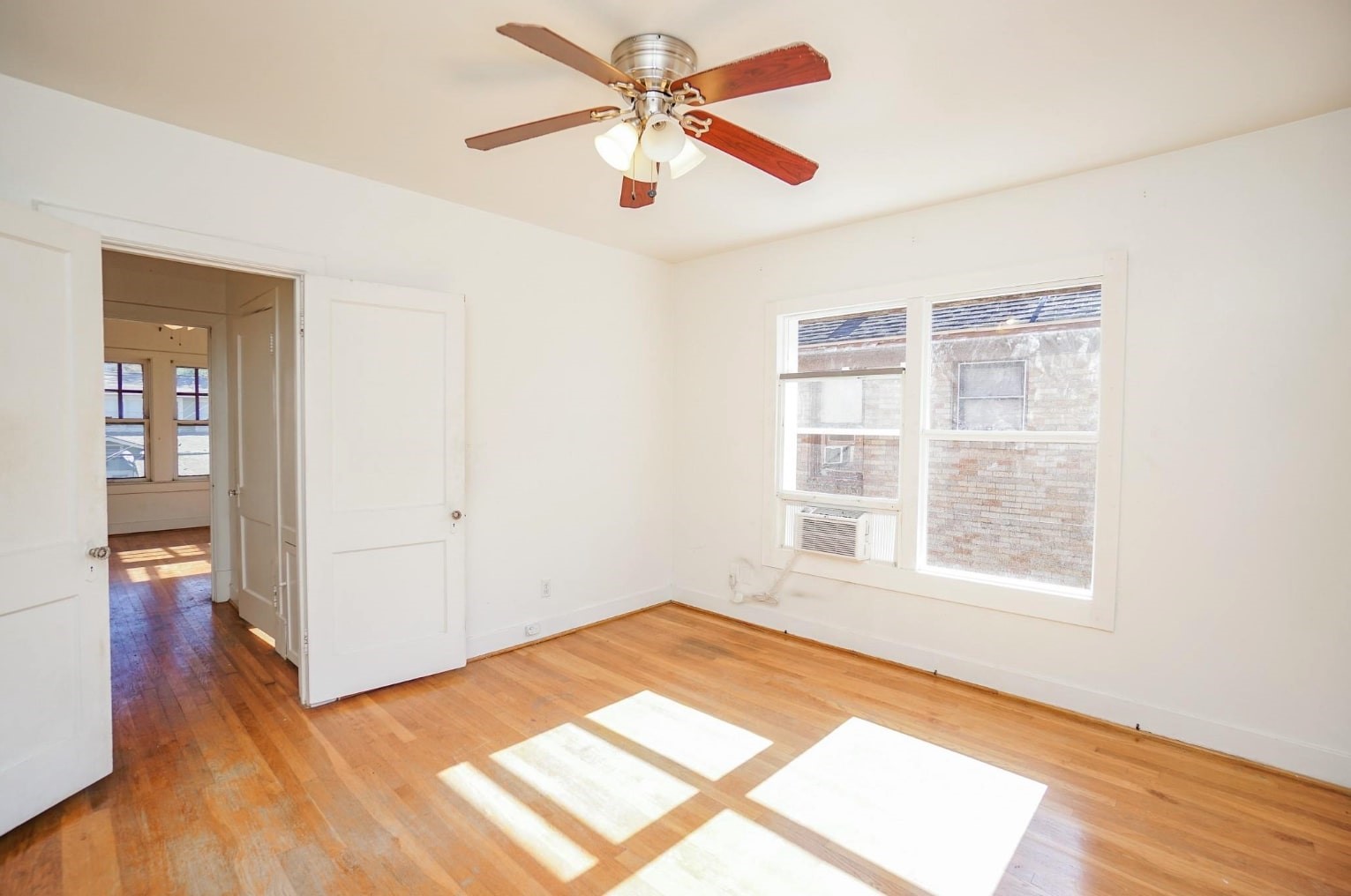 Houston, Texas, 77006, United States, 1 Bedroom Bedrooms, ,1 BathroomBathrooms,Residential,For Sale,1901343