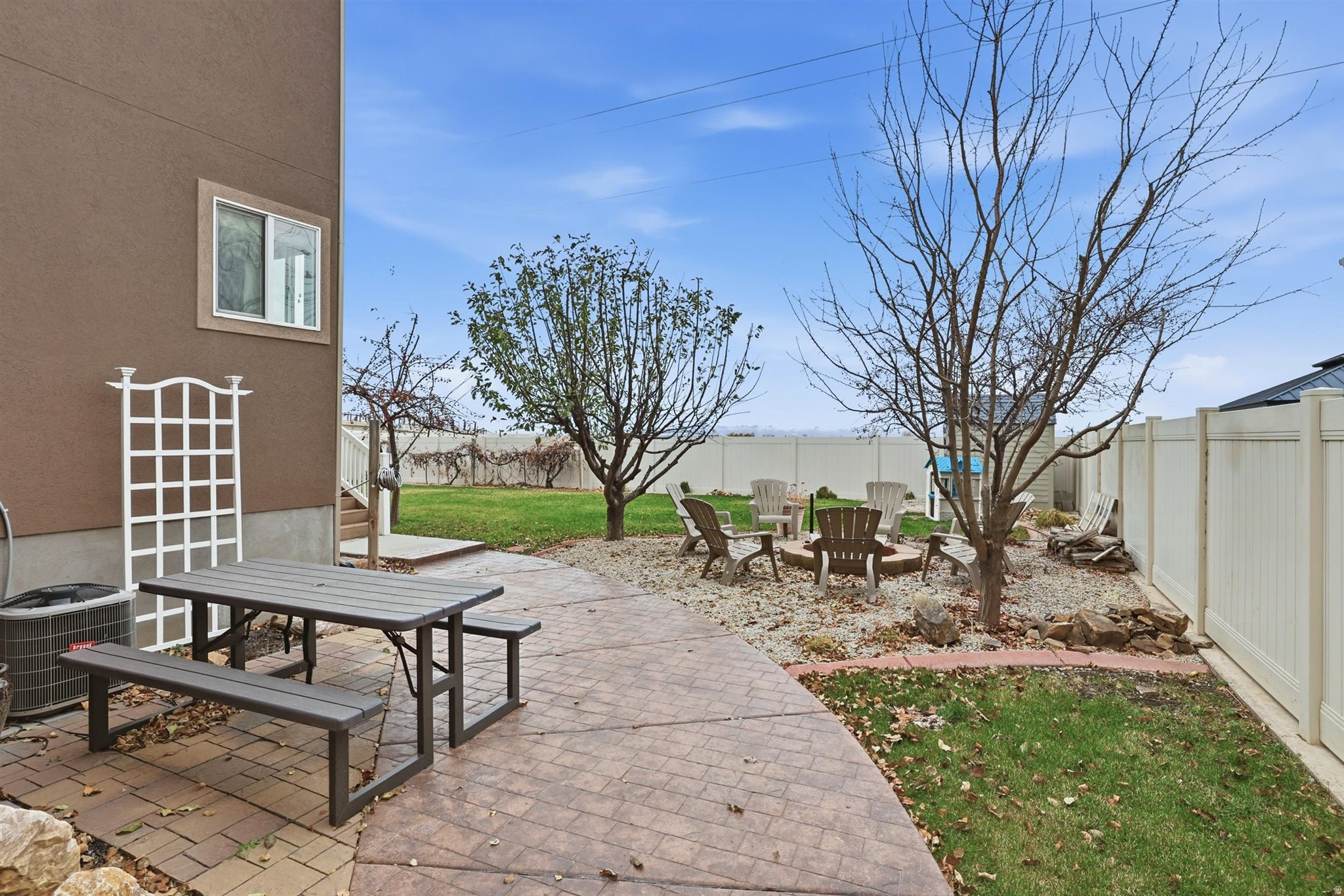 Woods Cross, Utah, 84087, United States, 6 Bedrooms Bedrooms, ,3 BathroomsBathrooms,Residential,For Sale,2002184