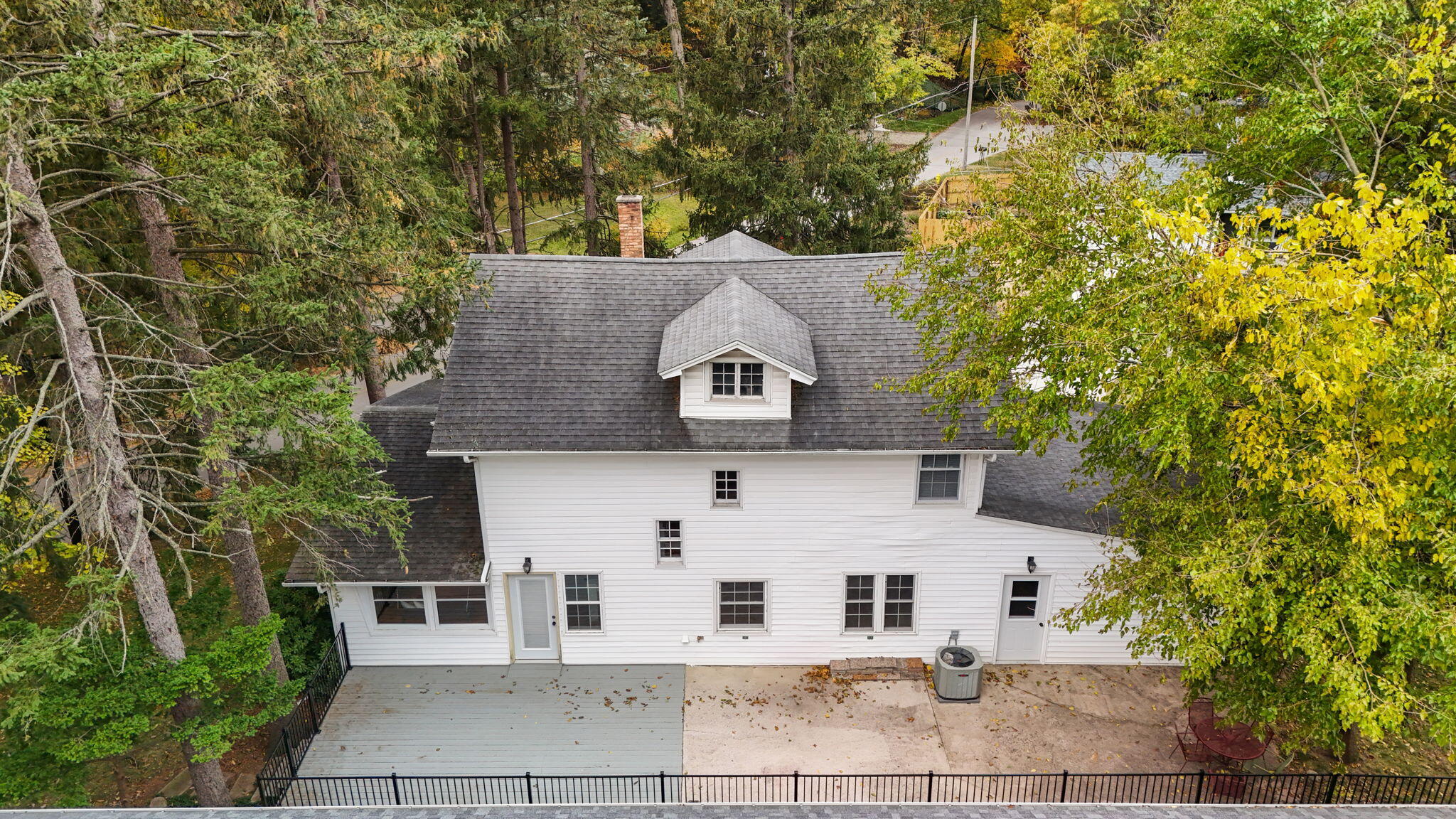 Long Beach, Indiana, 46360, United States, 5 Bedrooms Bedrooms, ,2 BathroomsBathrooms,Residential,For Sale,1987999